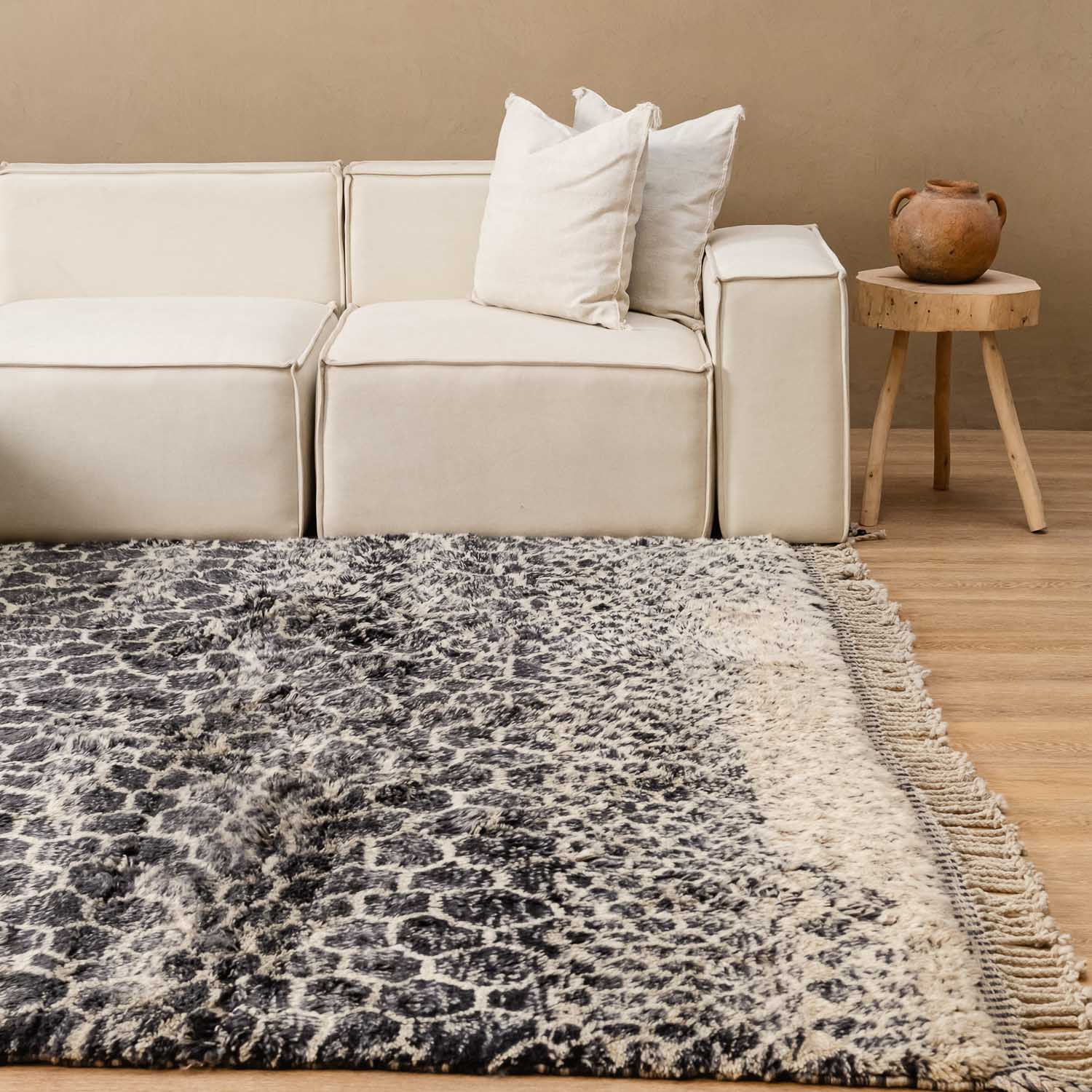 Black Mamba - Luxury Shag Moroccan Rug - Benisouk