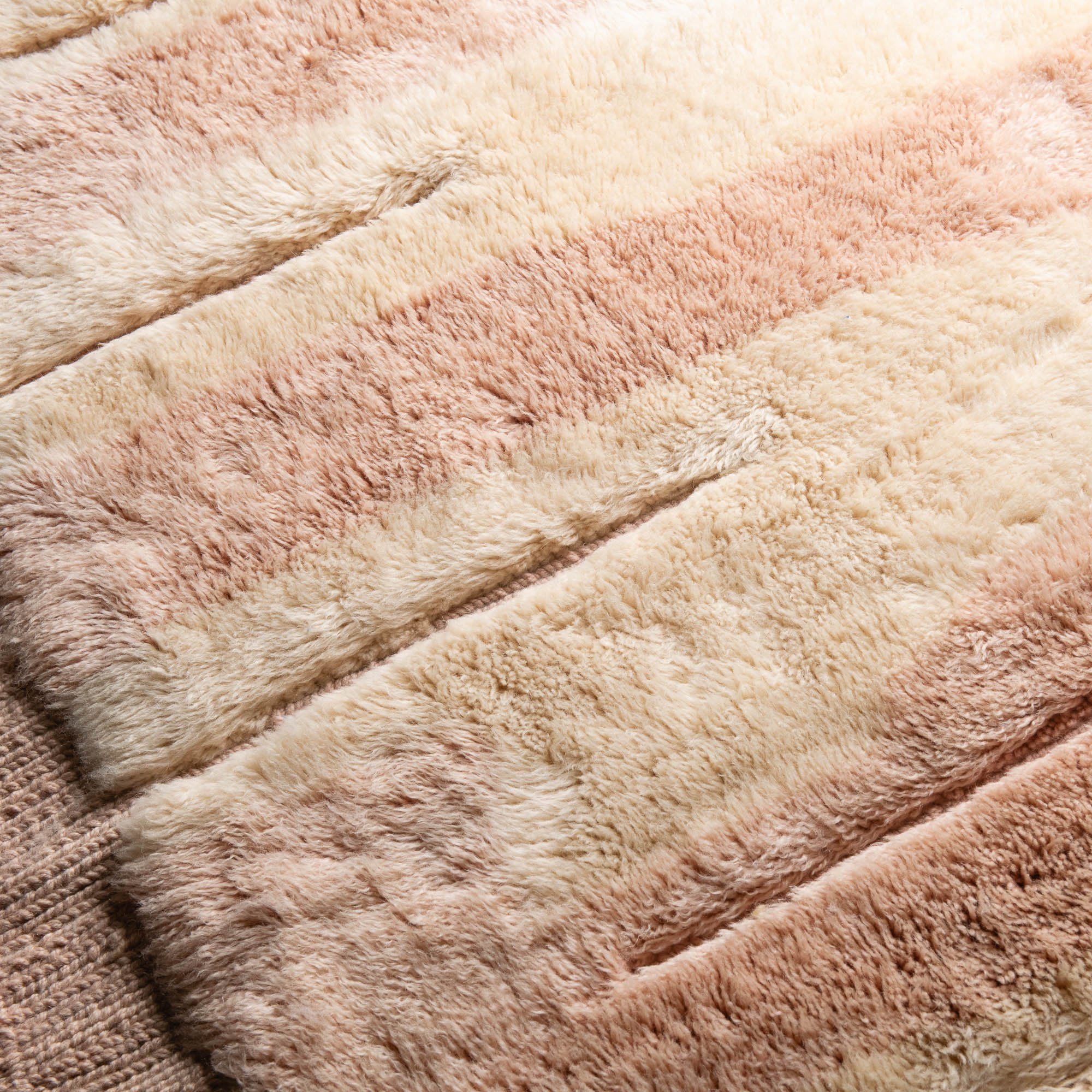 Blush Timber - Luxury Shag Moroccan Rug - Benisouk