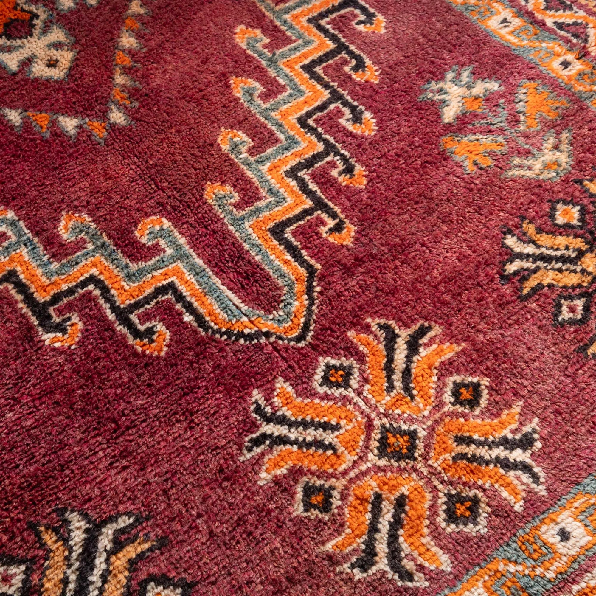 Chaimaa - vintage boujad rug - Benisouk