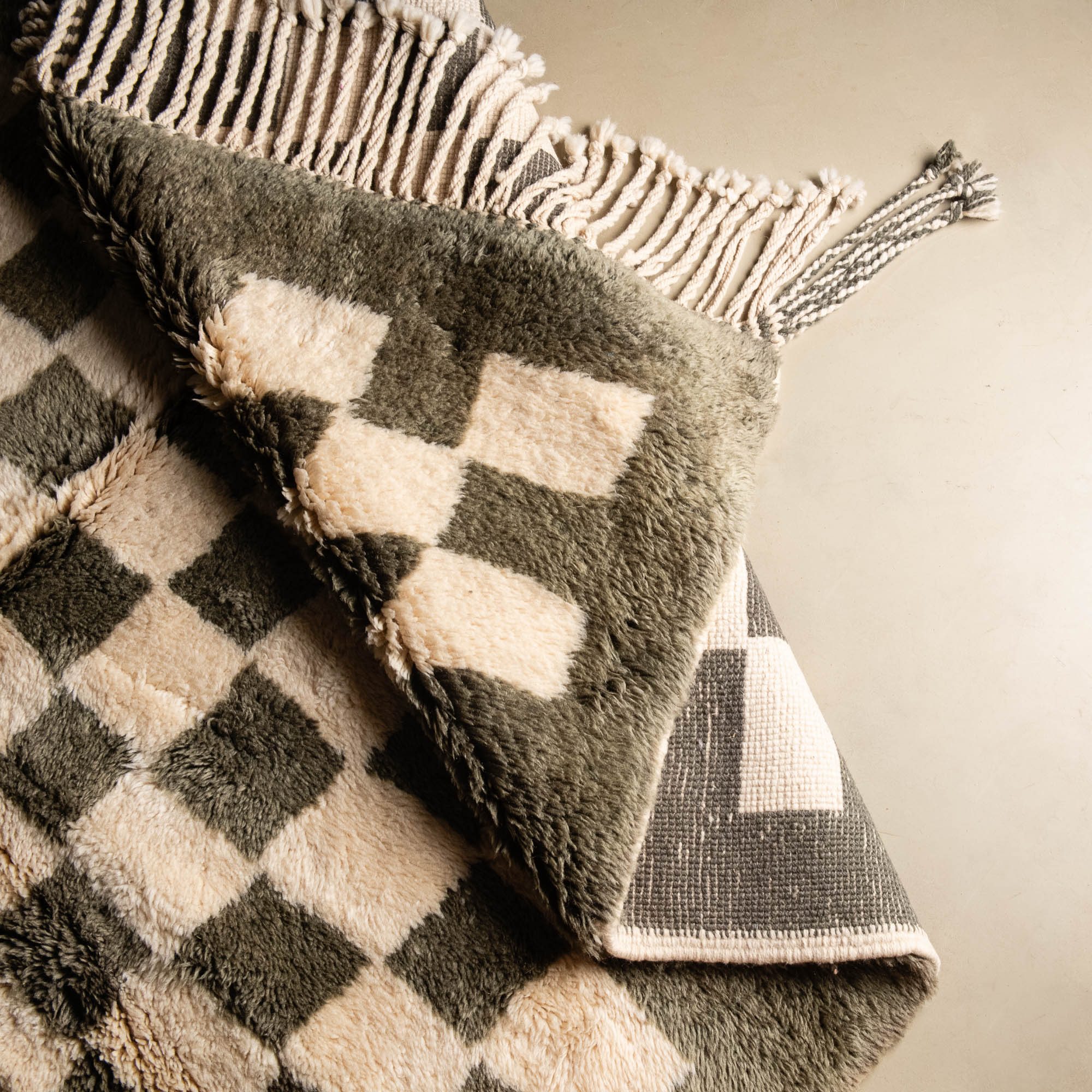 Checkered Garden - Luxury Shag Moroccan Rug - Benisouk