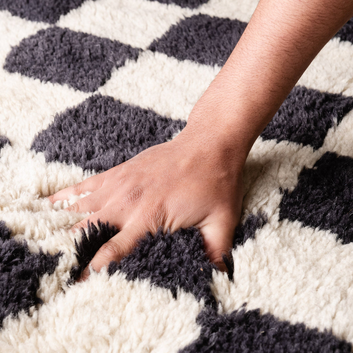Chess - Luxury Shag Moroccan Rug - Benisouk