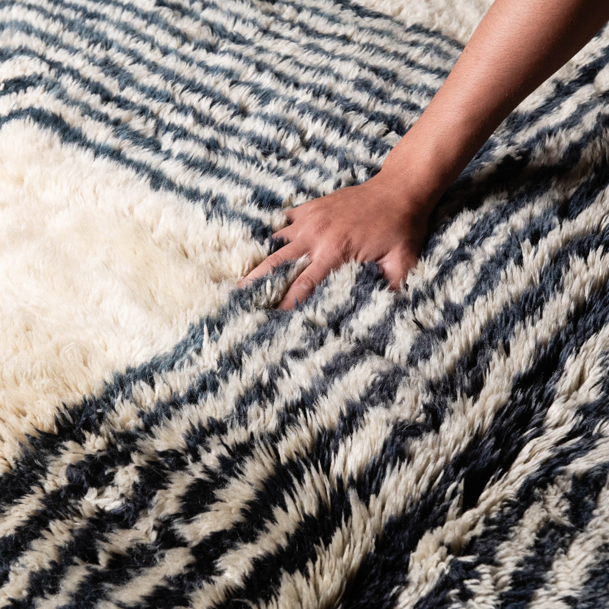 Chords - Luxury Shag Moroccan Rug - Benisouk