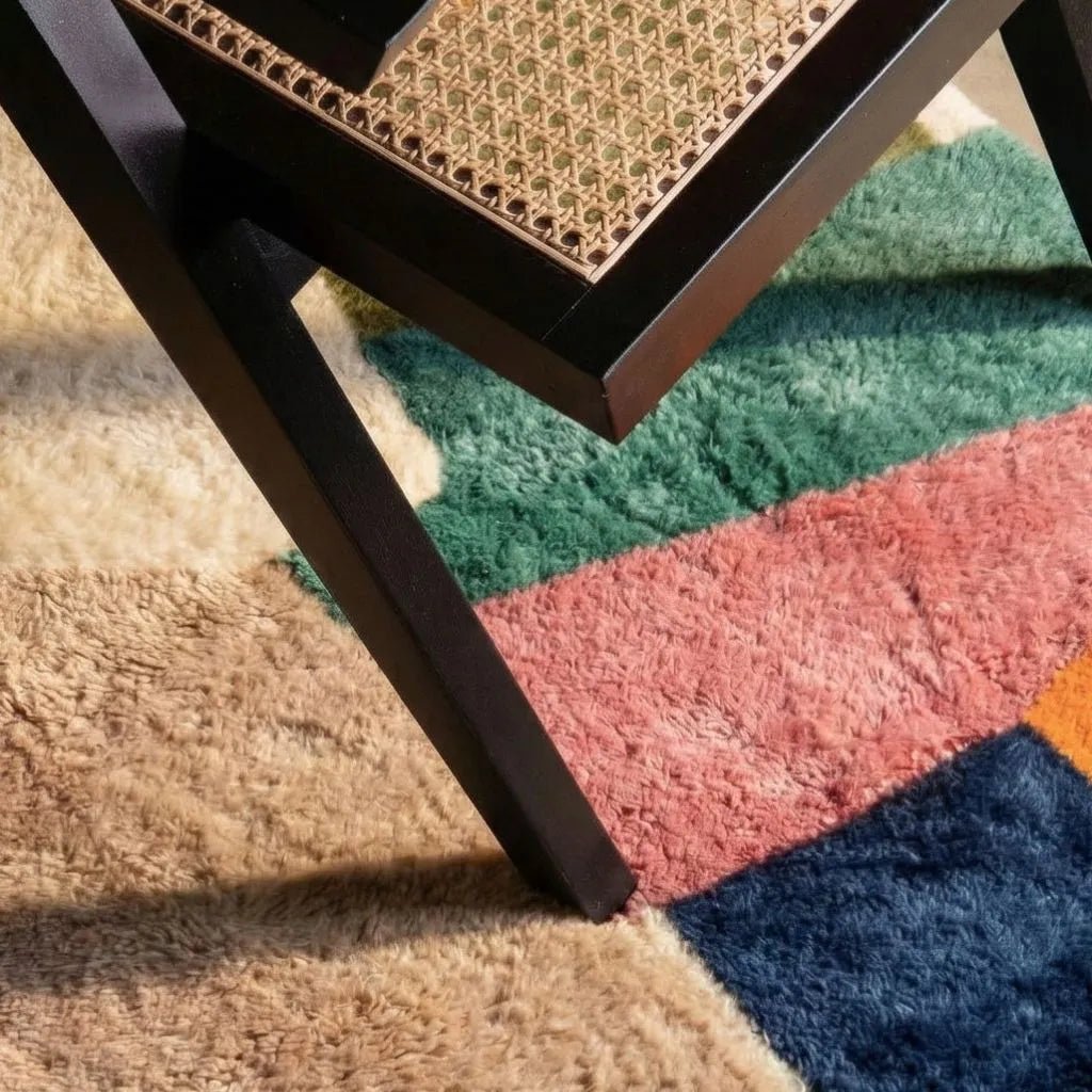 Chromatic Shards - Luxury Shag Moroccan Rug - Benisouk