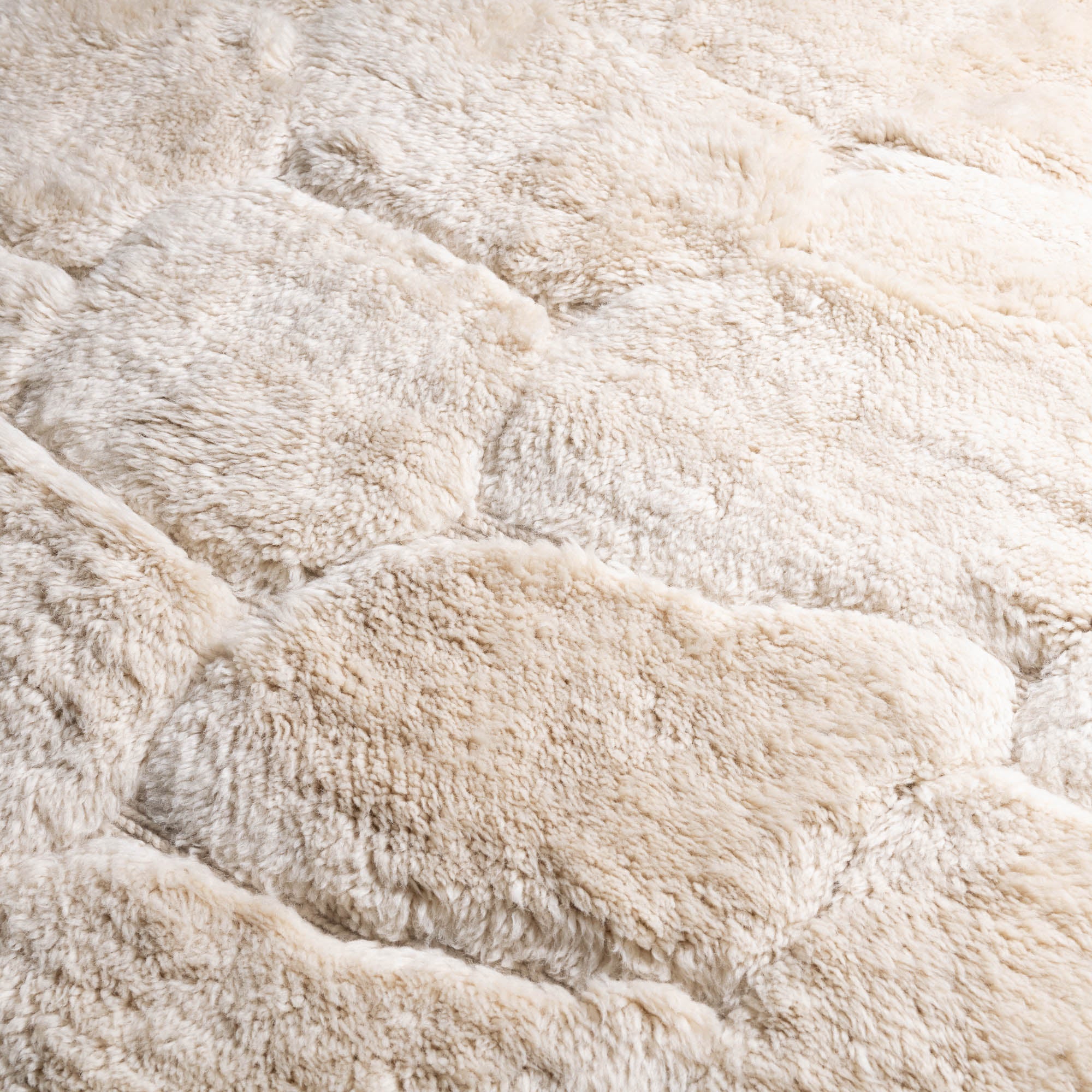 Cloudy Sky - Luxury Shag Moroccan Rug - Benisouk