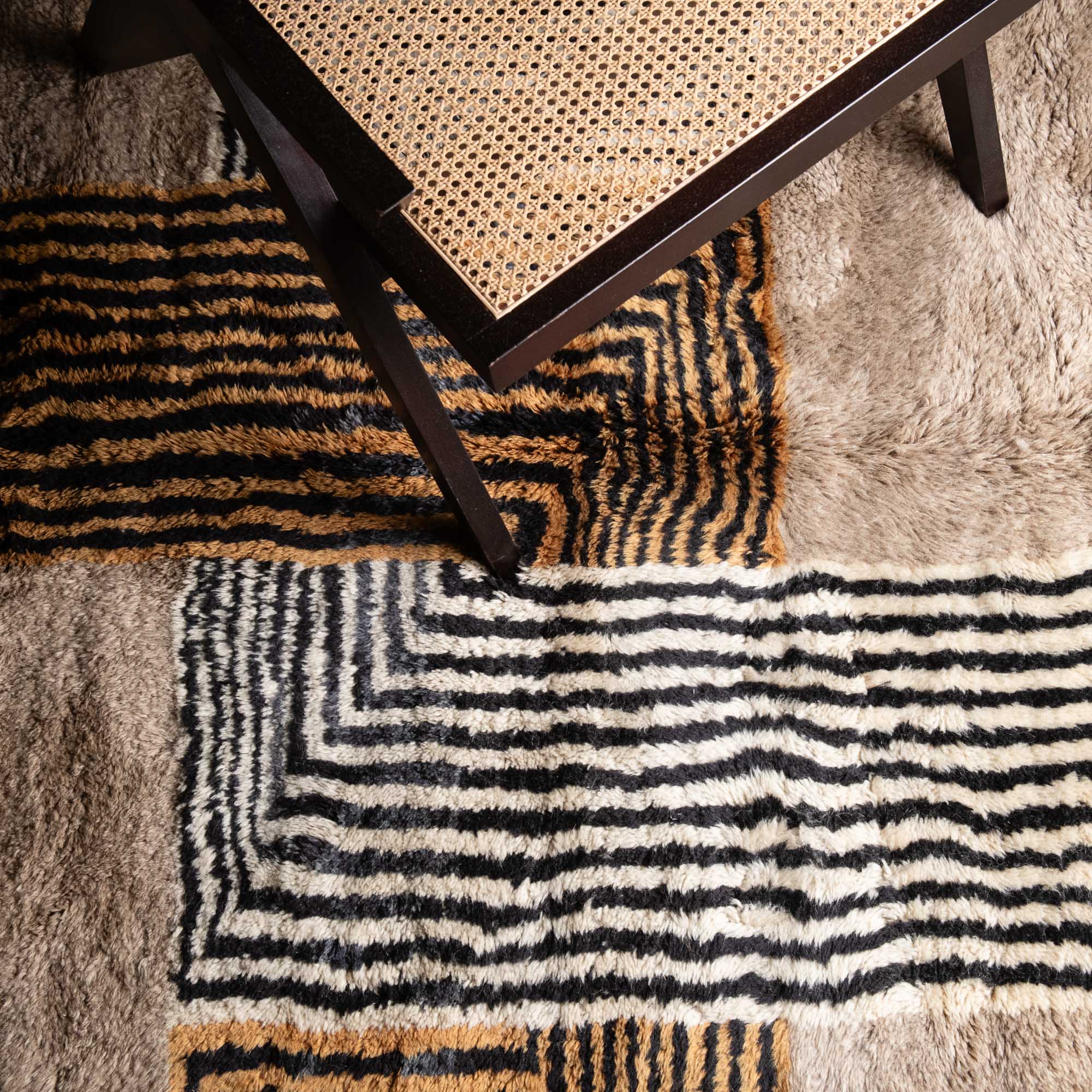 Crossing Lines - Luxury Shag Moroccan Rug - Benisouk