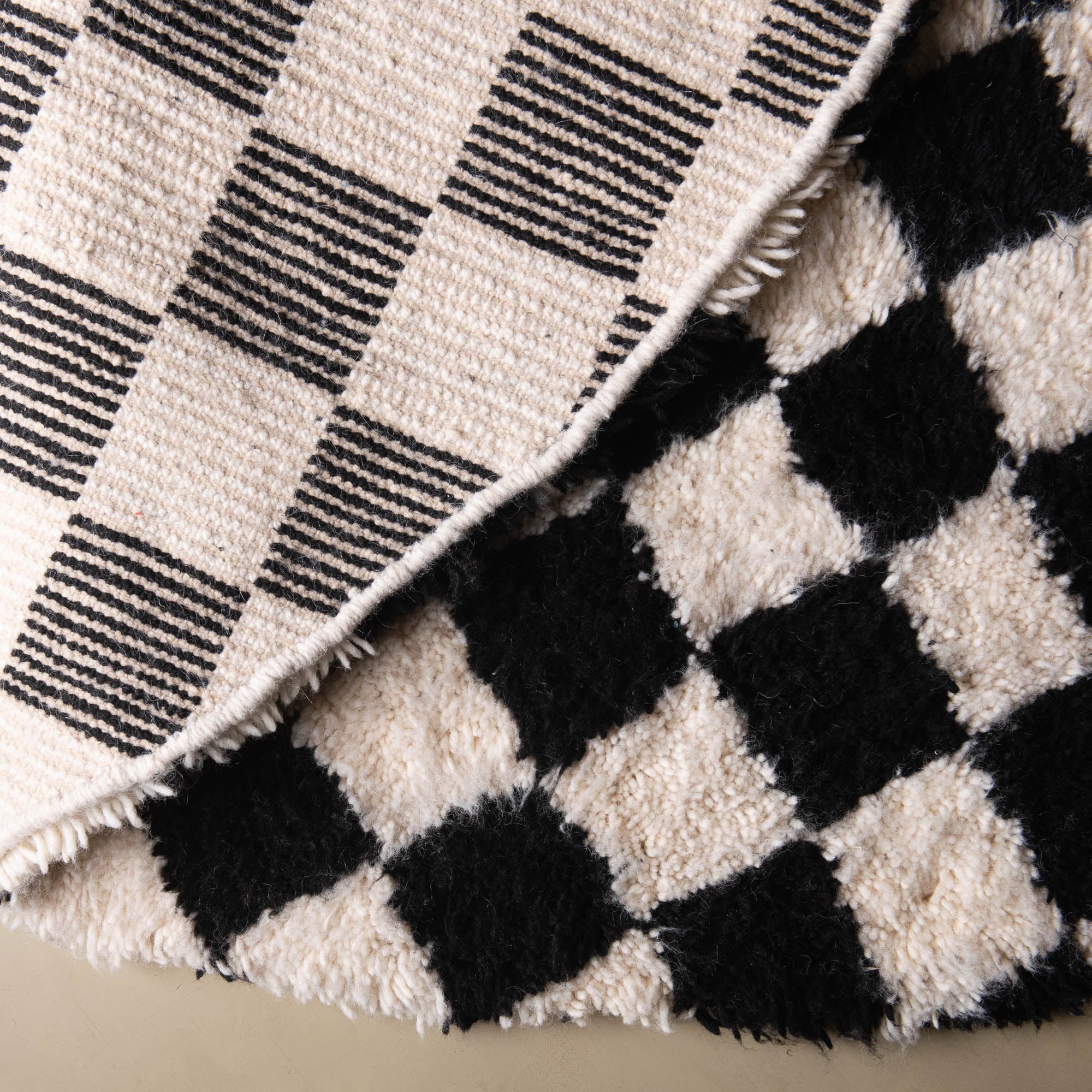 Dama Round - Shag Moroccan rug - Benisouk