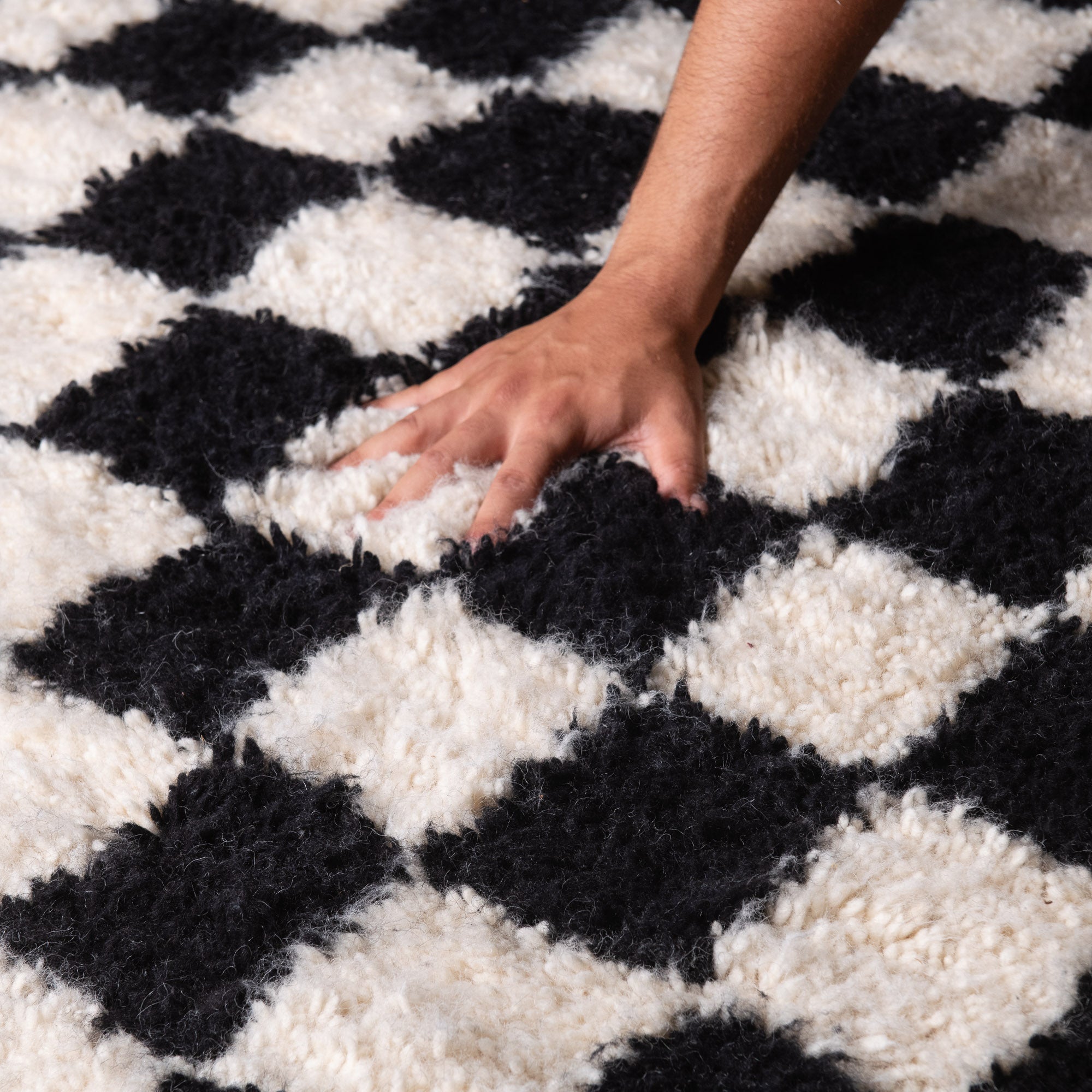 Dama Round - Shag Moroccan rug - Benisouk