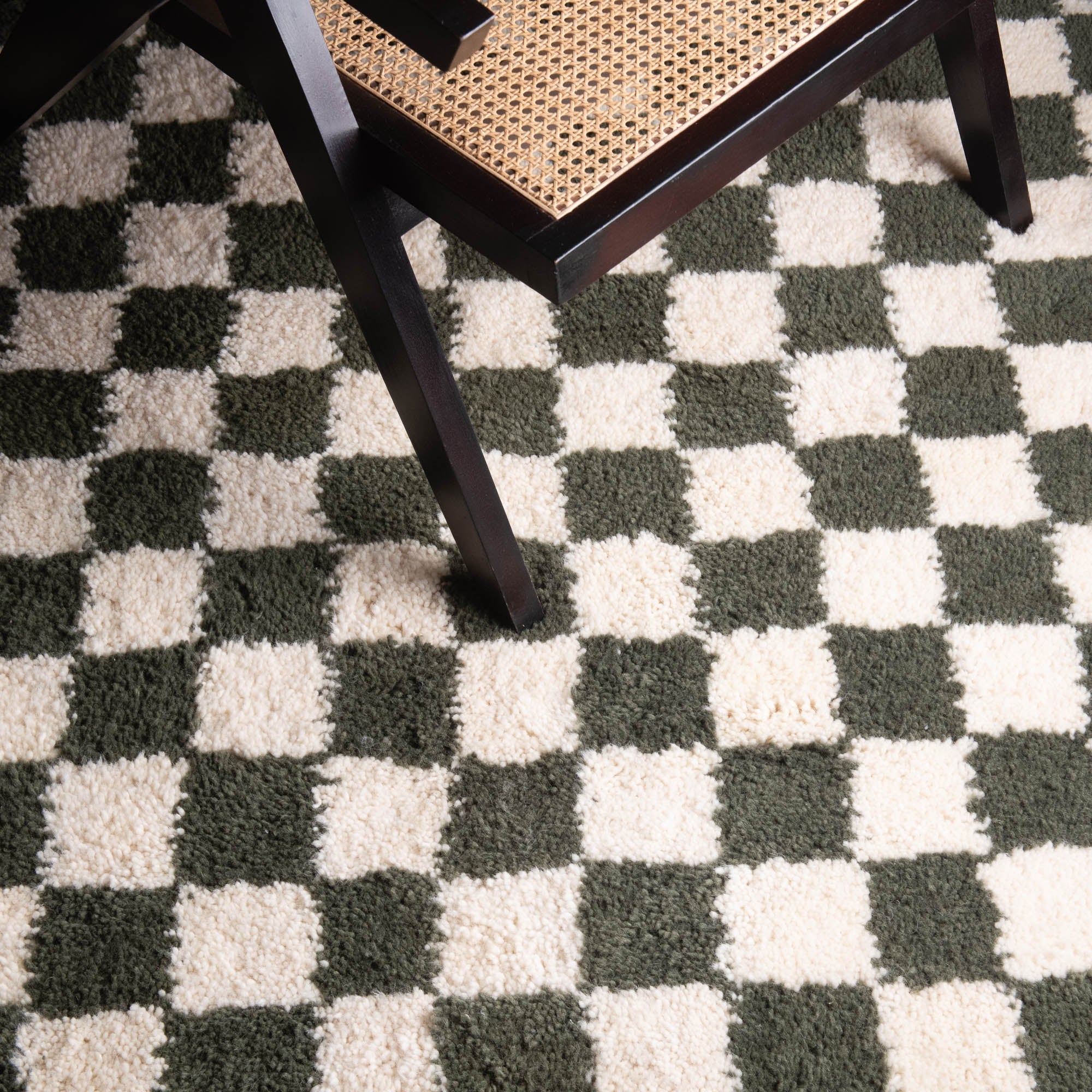 Dama Soldier Green Round - Shag Moroccan rug - Benisouk