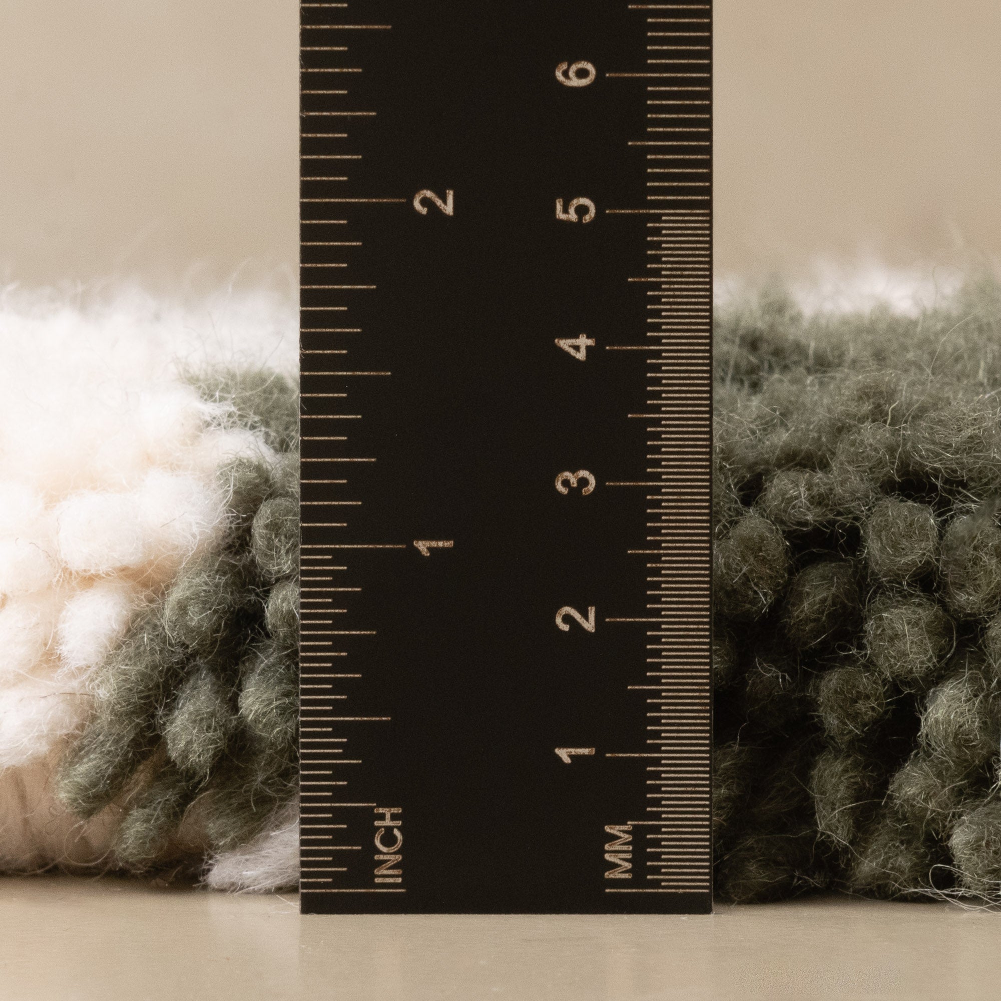 Dama Soldier Green Round - Shag Moroccan rug - Benisouk