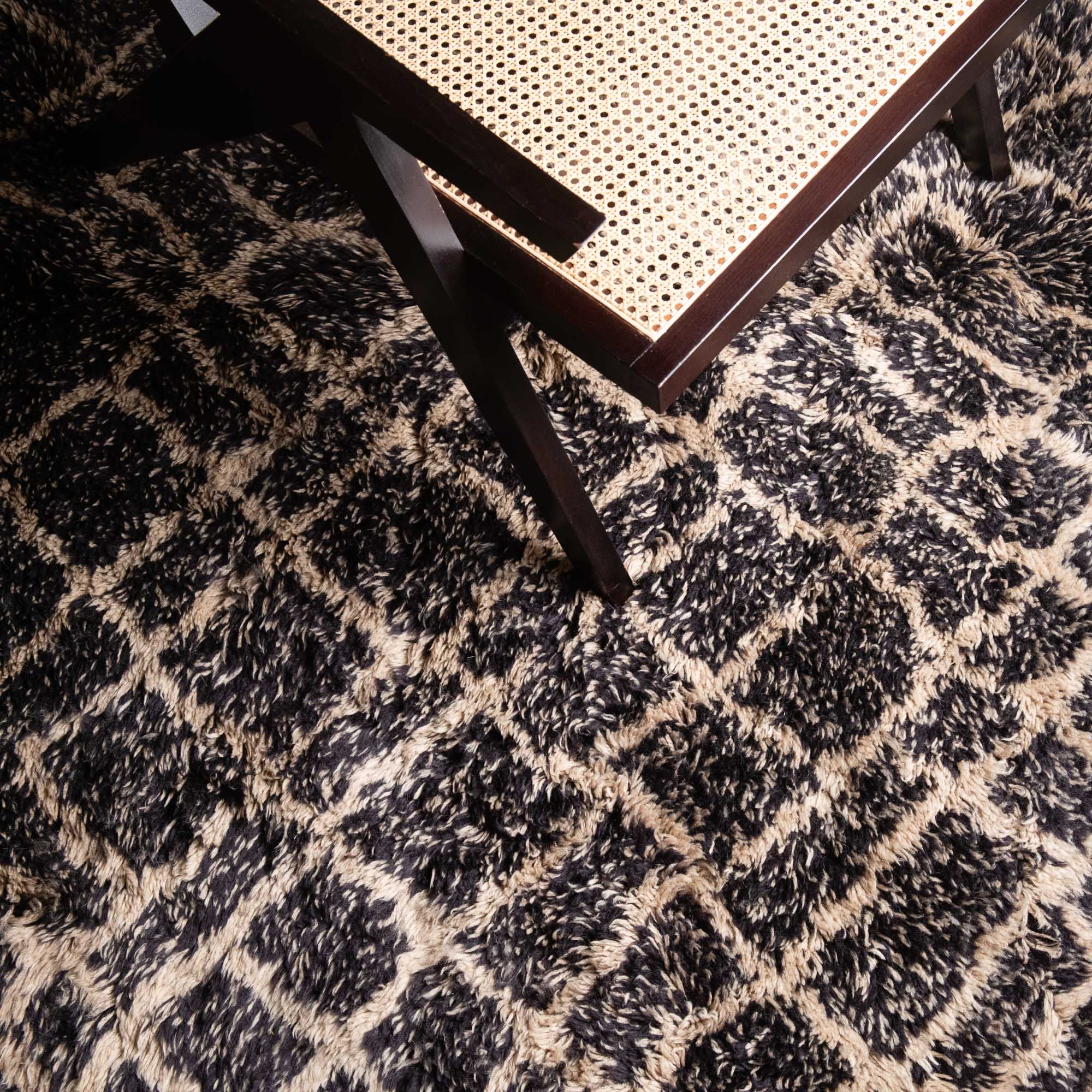 Dark Emperador - Luxury Shag Moroccan Rug - Benisouk