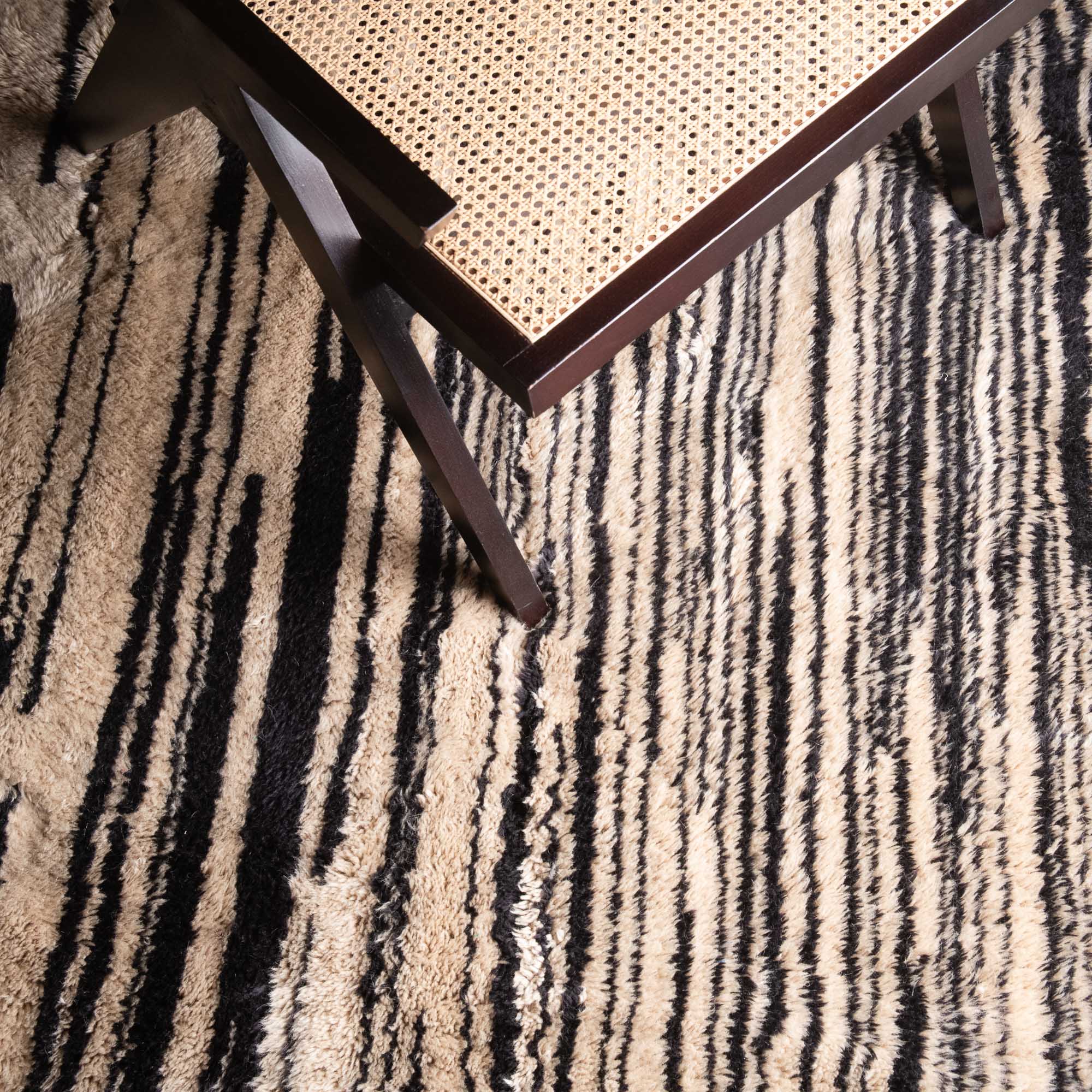 Desert Dazzle - Luxury Shag Moroccan Rug - Benisouk
