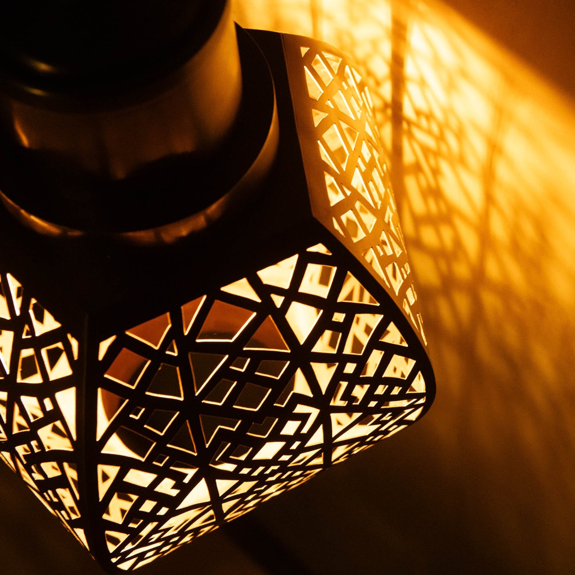 Diyae - Moroccan Pendant Light Fixture - Benisouk