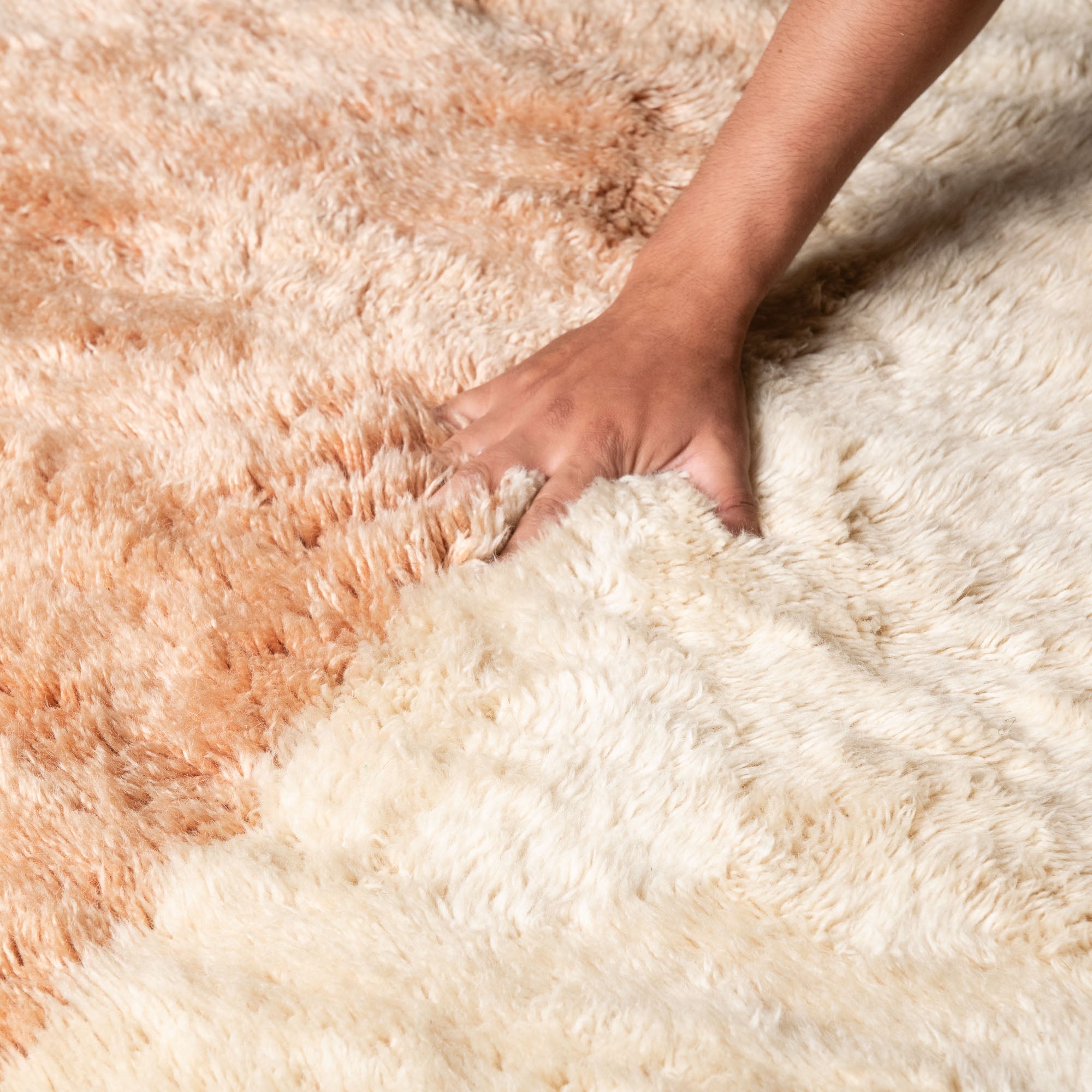 Dysmetria - Luxury Shag Moroccan Rug - Benisouk