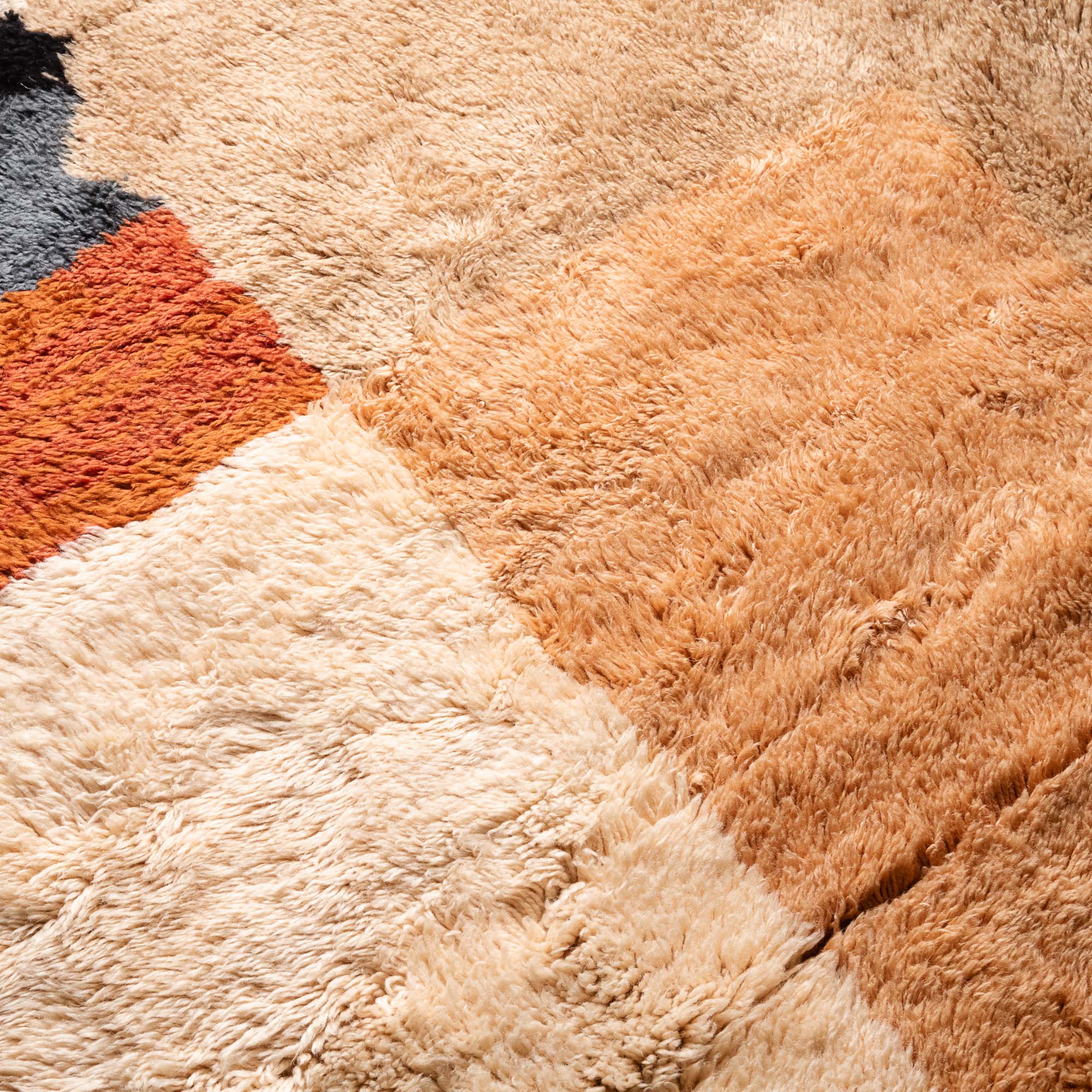 Elegance - Luxury Shag Moroccan Rug - Benisouk