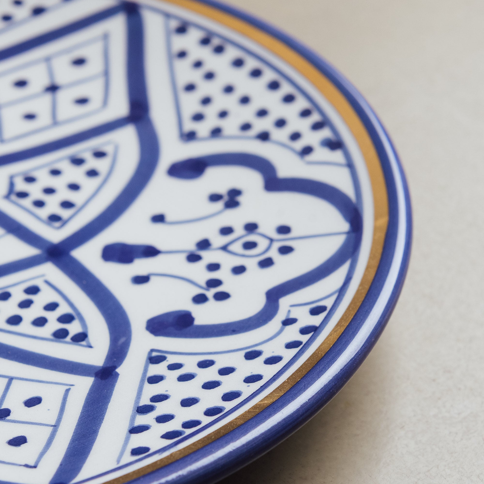 Fez Dinner Plate Blue - Moroccan Dinnerware Adorned with 12 Carat Gold Accents - Benisouk