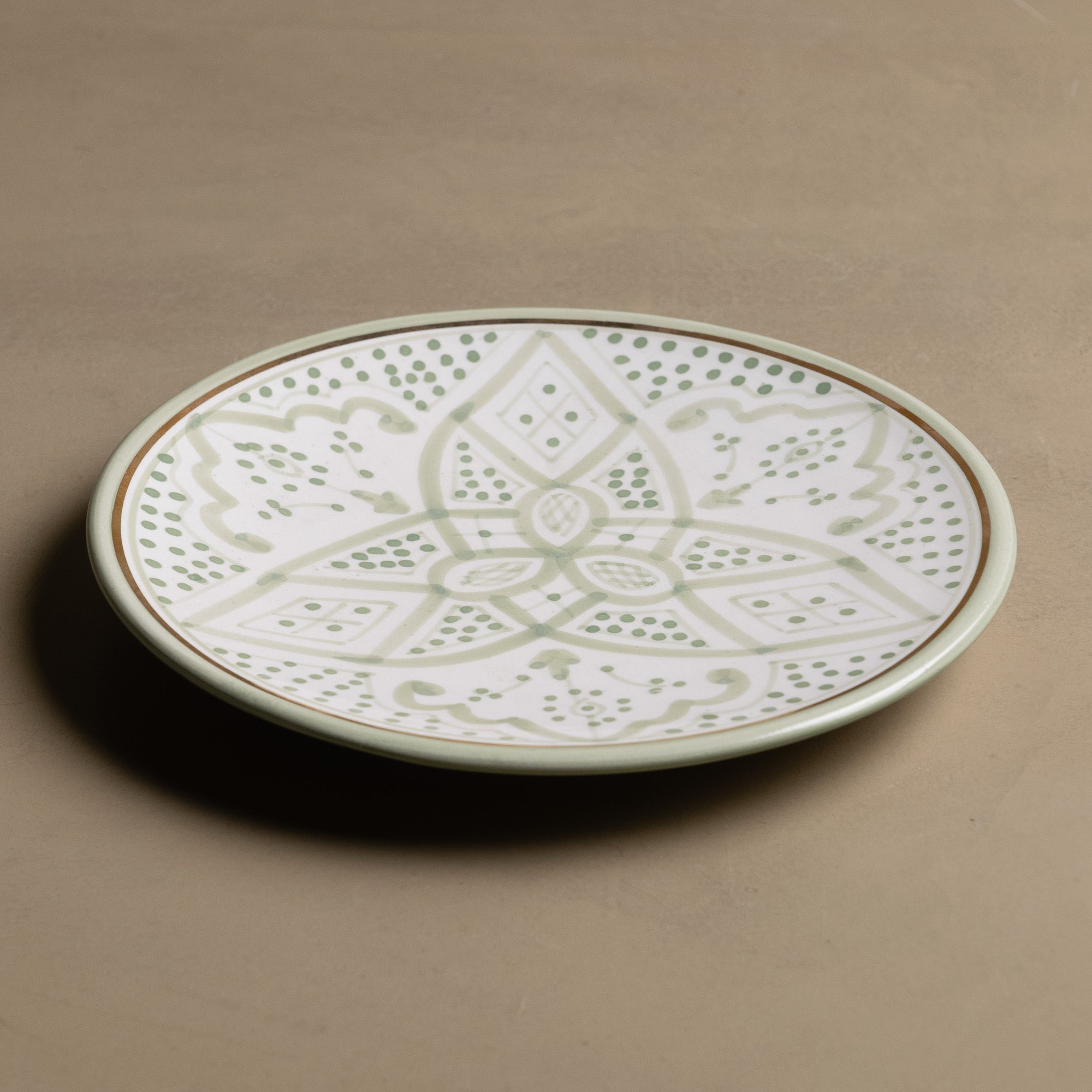 Fez Dinner Plate Green - Moroccan Dinnerware Adorned with 12 Carat Gold Accents - Benisouk