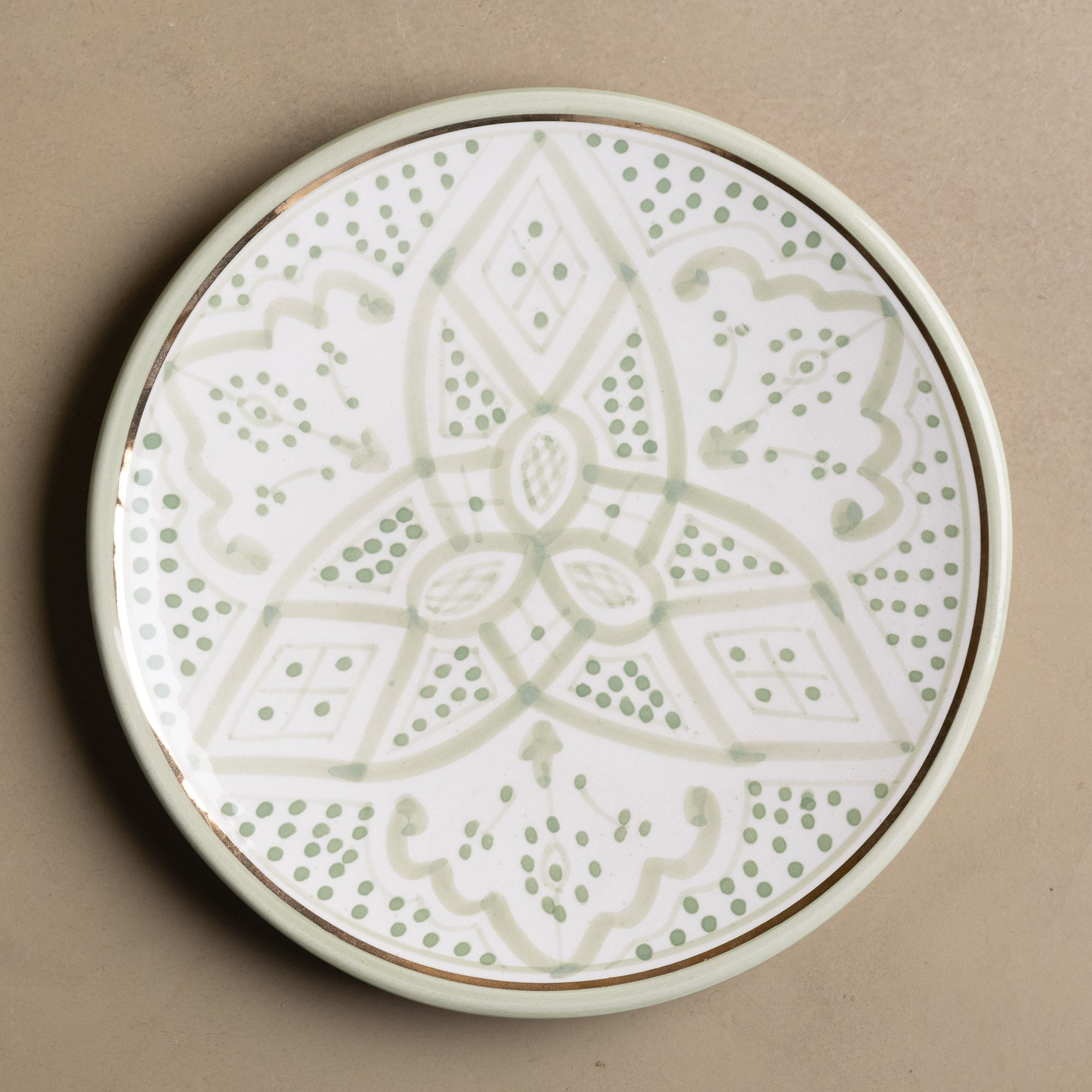 Fez Dinner Plate Green - Moroccan Dinnerware Adorned with 12 Carat Gold Accents - Benisouk