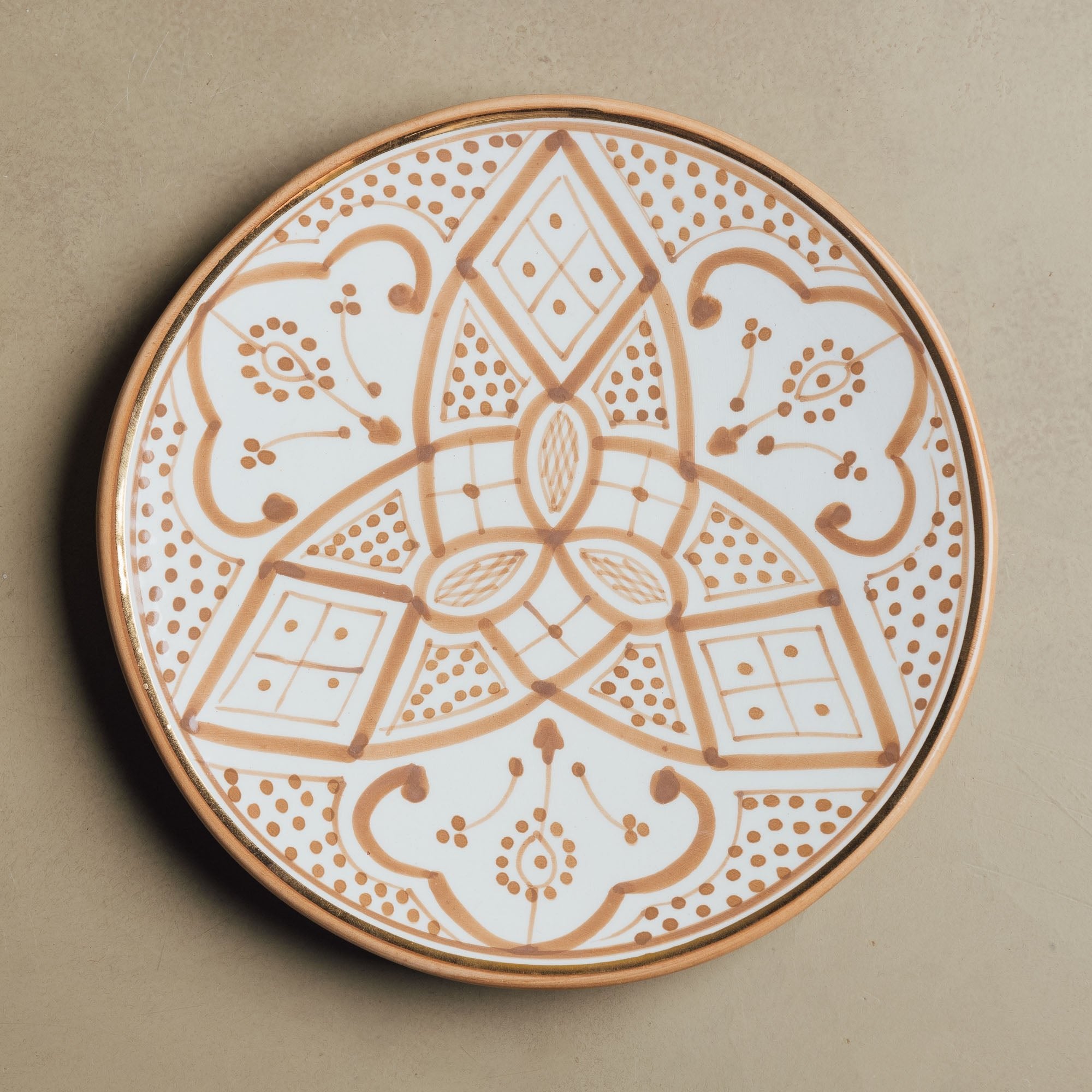 Fez Dinner Plate Sable - Moroccan Dinnerware Adorned with 12 Carat Gold Accents - Benisouk