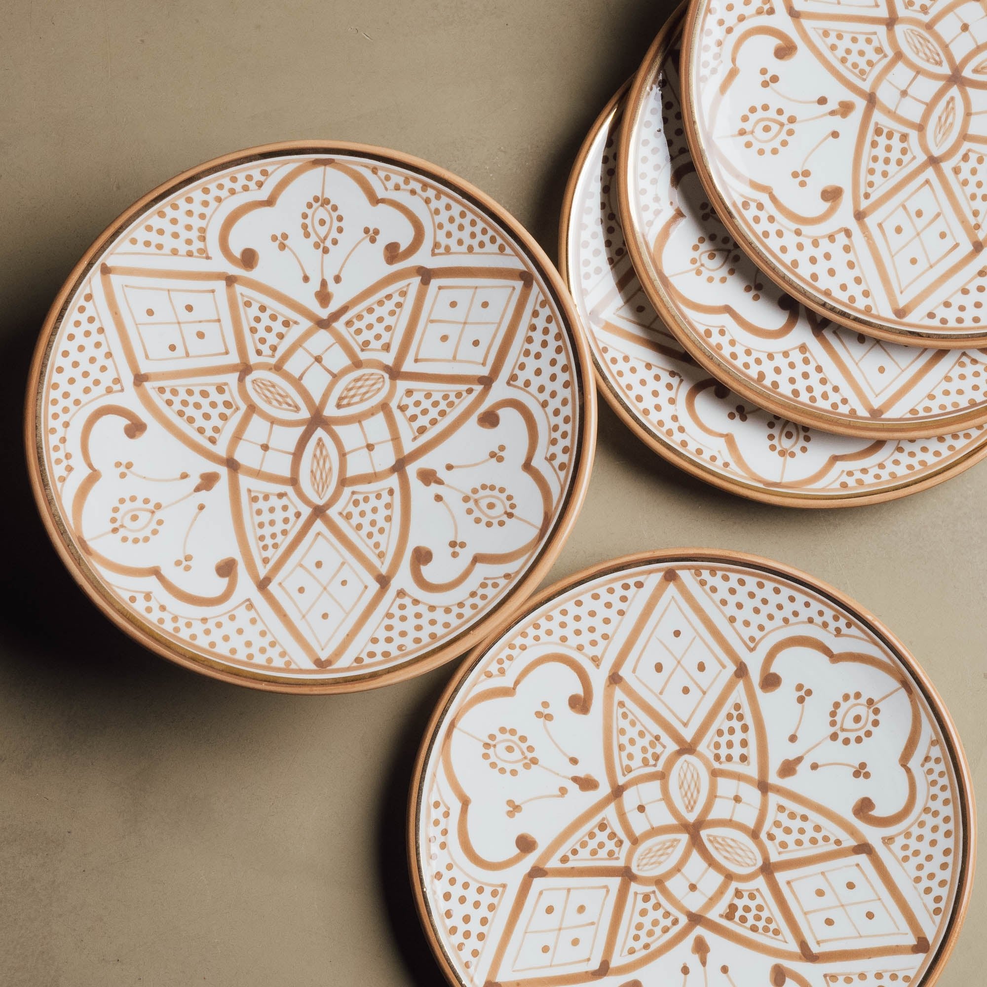 Fez Dinner Plate Sable - Moroccan Dinnerware Adorned with 12 Carat Gold Accents - Benisouk