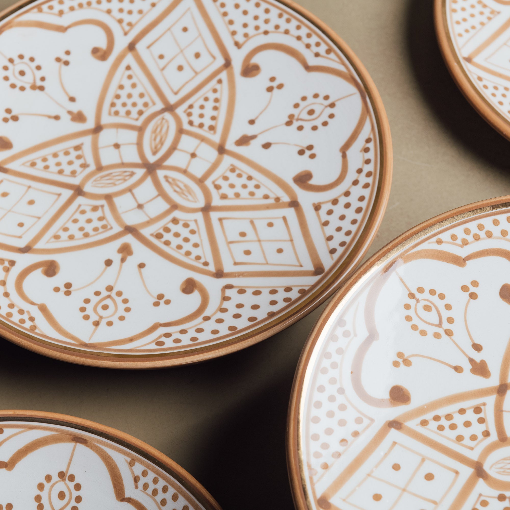 Fez Dinner Plate Sable - Moroccan Dinnerware Adorned with 12 Carat Gold Accents - Benisouk