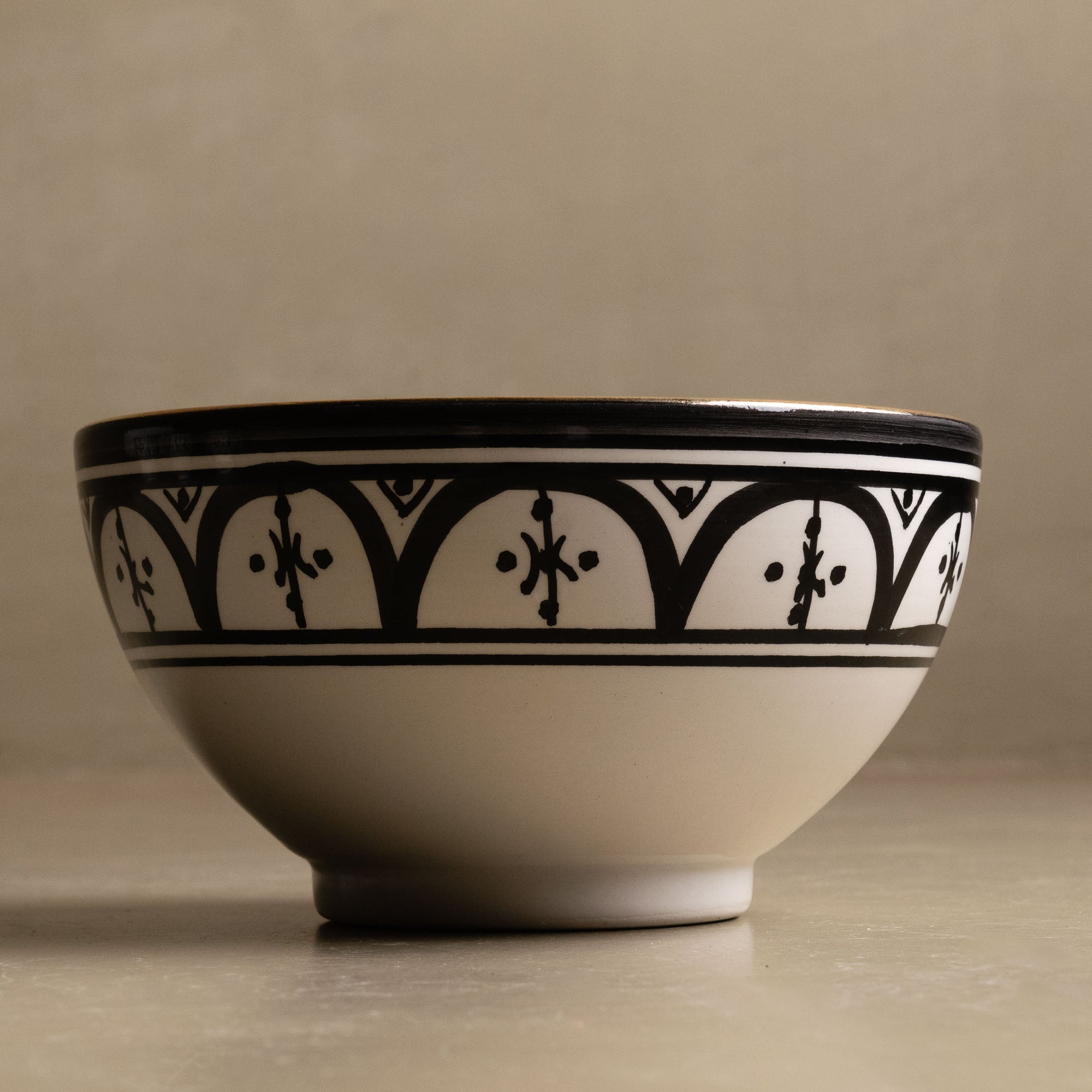 Fez Noir Bowl - Moroccan Dinnerware Adorned with 12 Carat Gold Accents - Benisouk