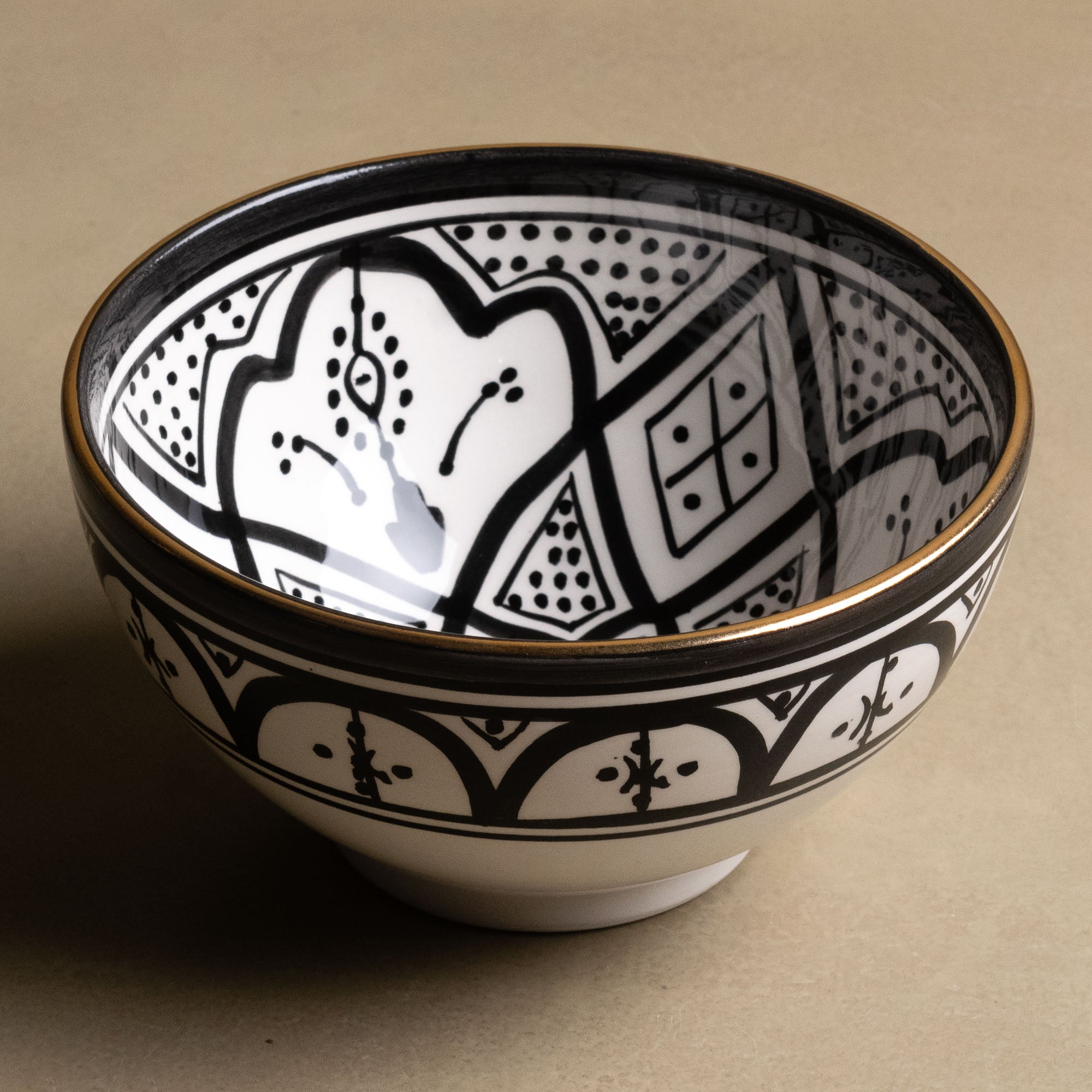 Fez Noir Bowl - Moroccan Dinnerware Adorned with 12 Carat Gold Accents - Benisouk