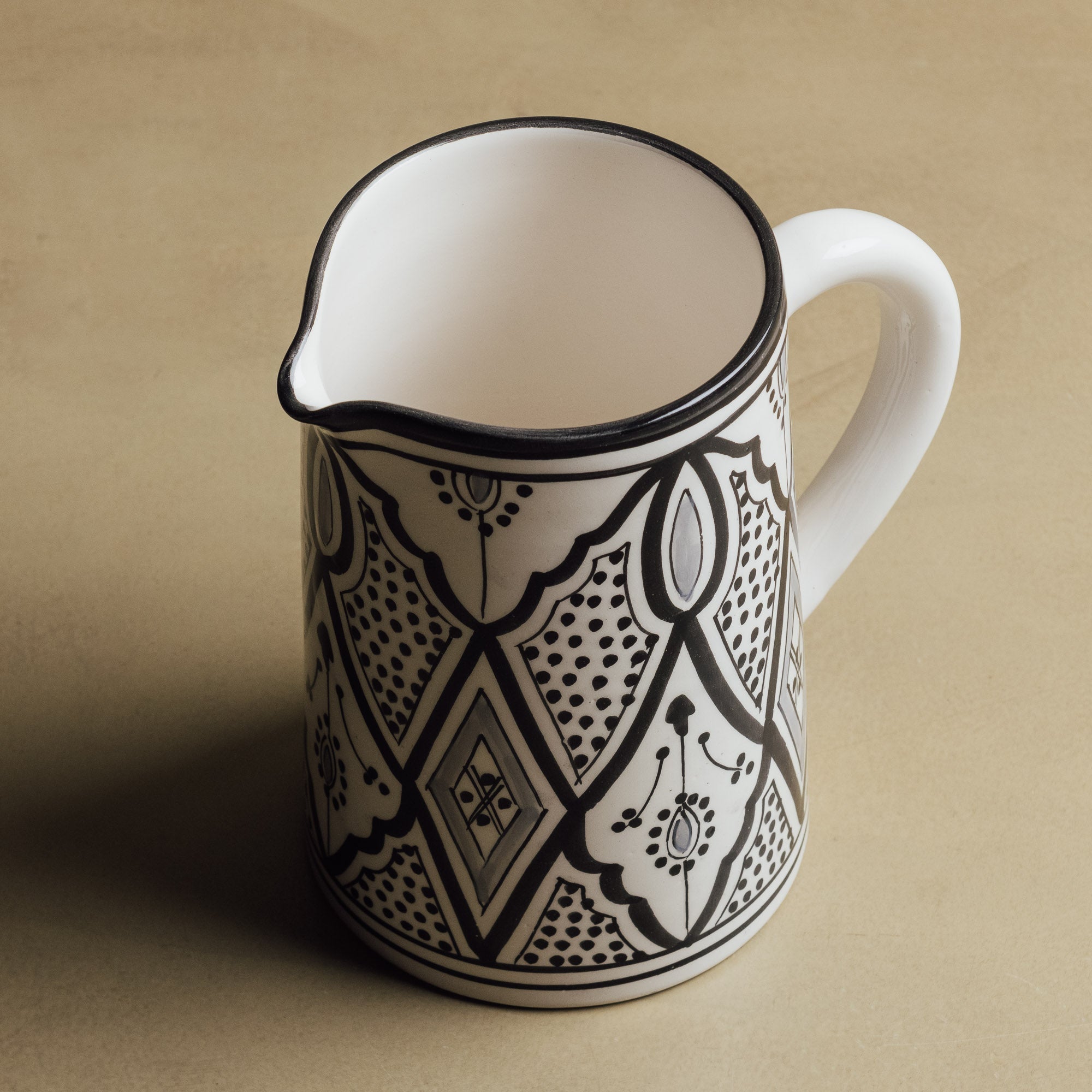 Fez Noir Carafe - Moroccan Table Art - Benisouk