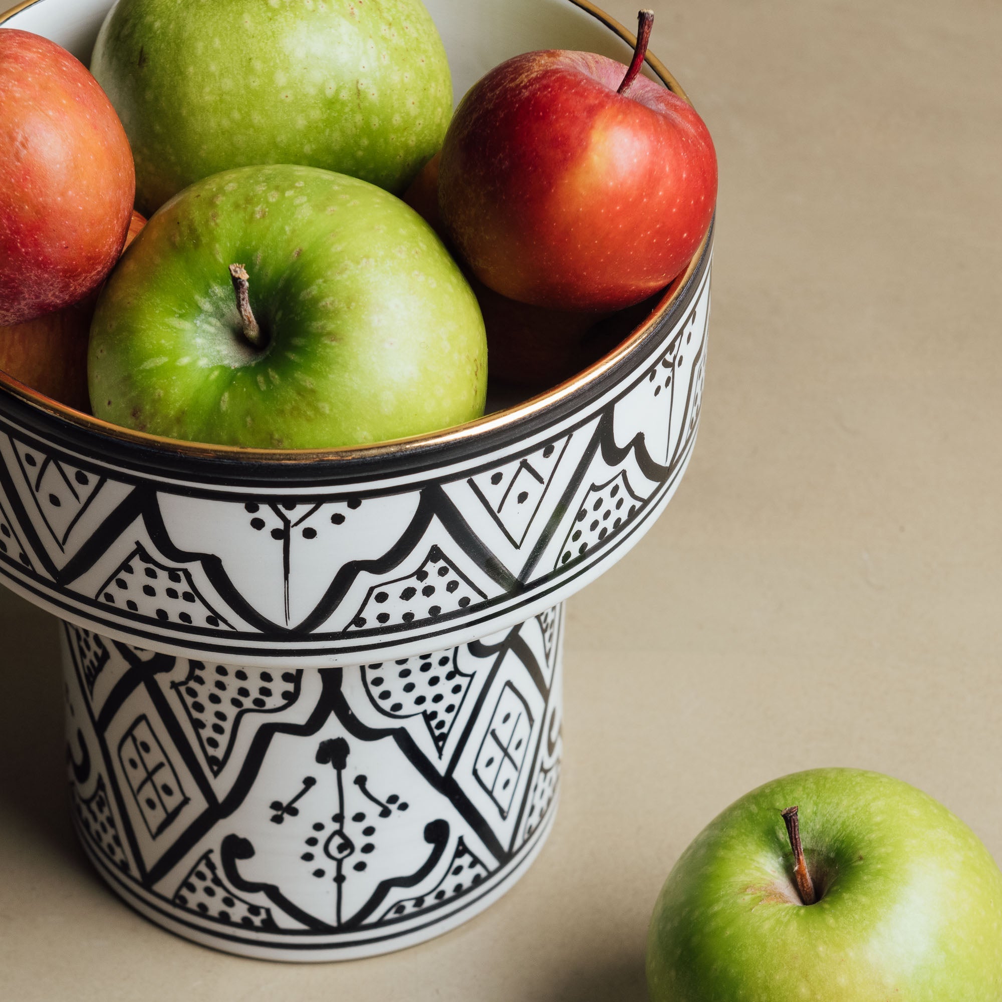 Fez Noir Pedestal Bowl - Handcrafted with 12 Carat Gold Accents - Benisouk