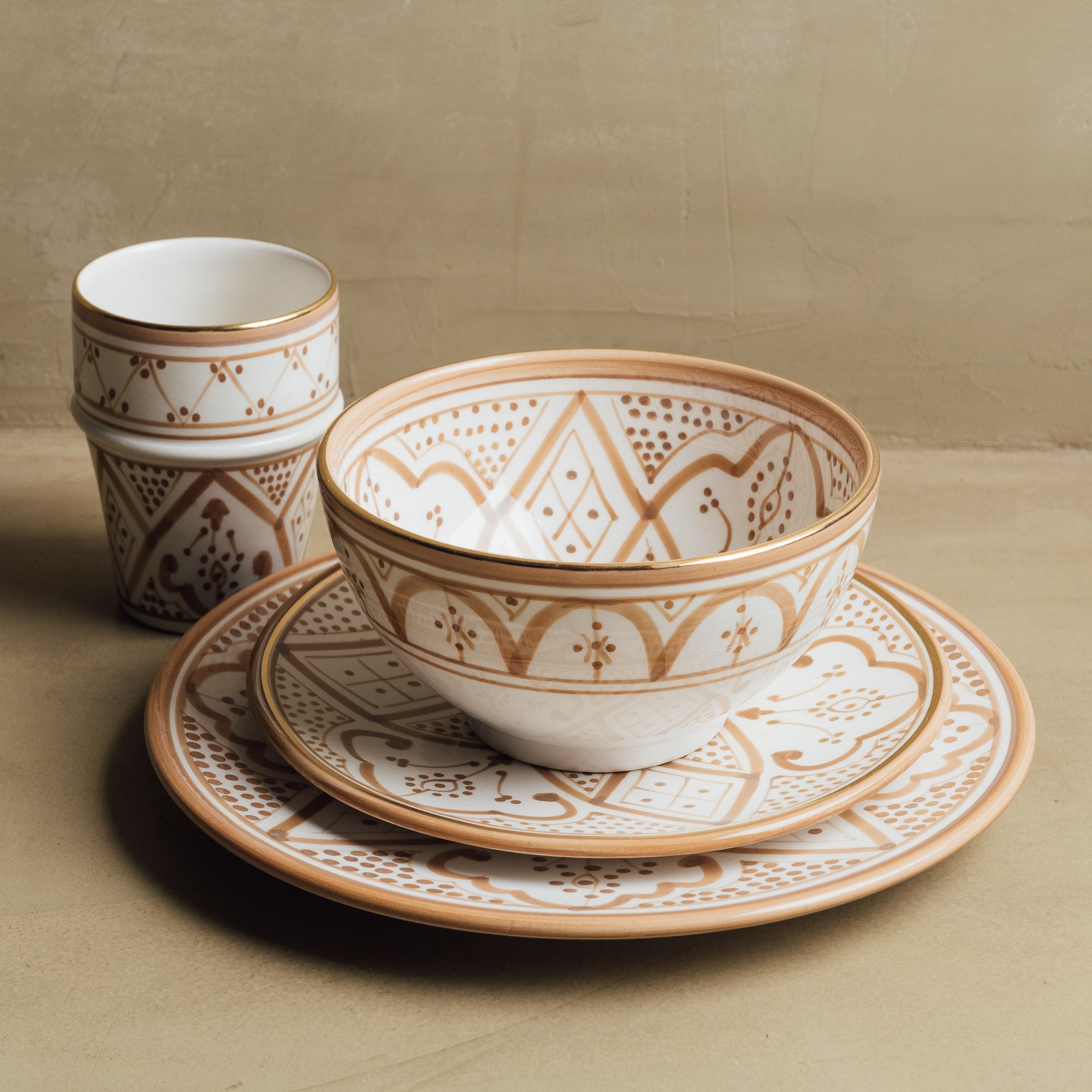 Fez Sand - Moroccan Dinnerware Set Adorned with 12 Carat Gold Accents - Benisouk