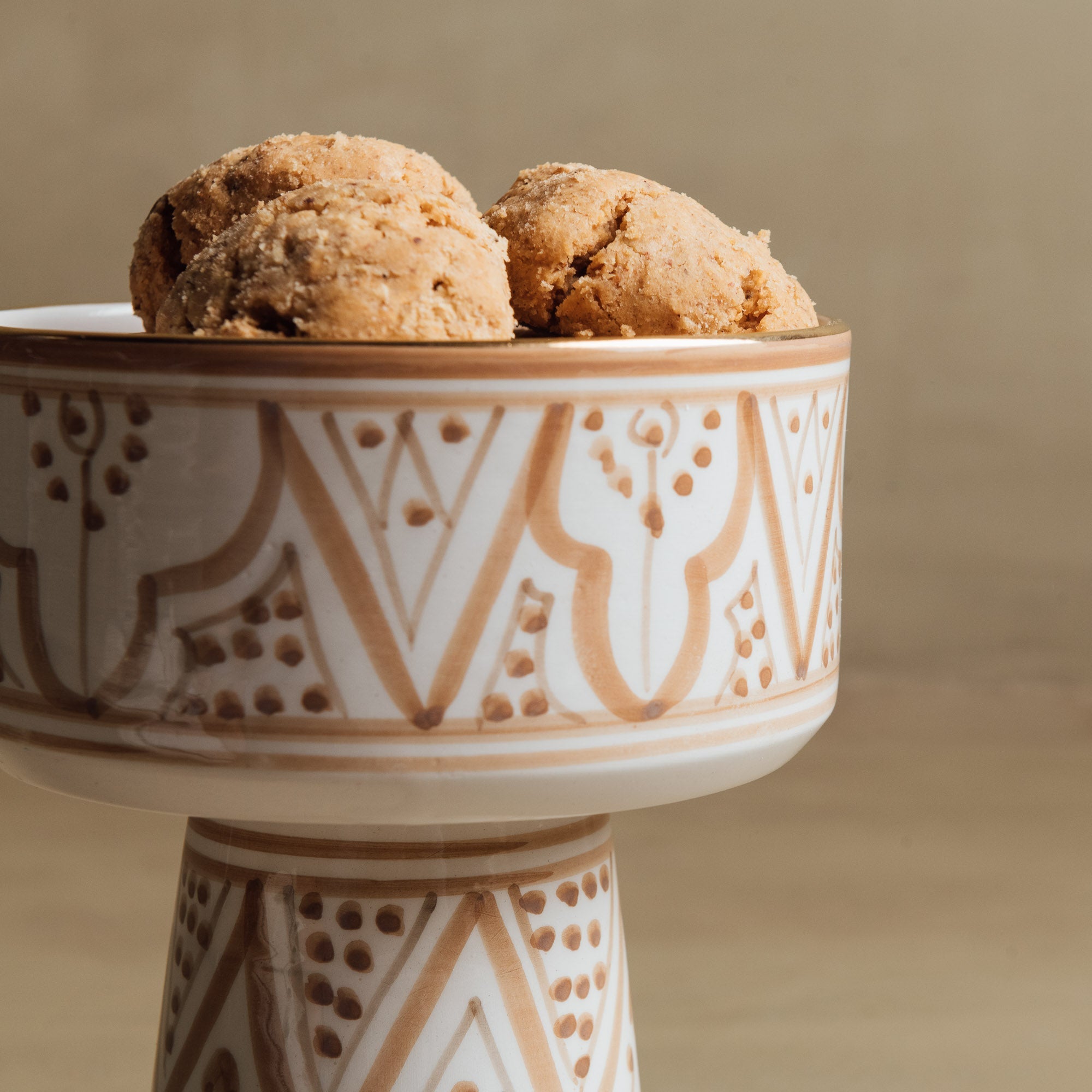 Fez Sand Pedestal Bowl - Handcrafted with 12 Carat Gold Accents - Benisouk