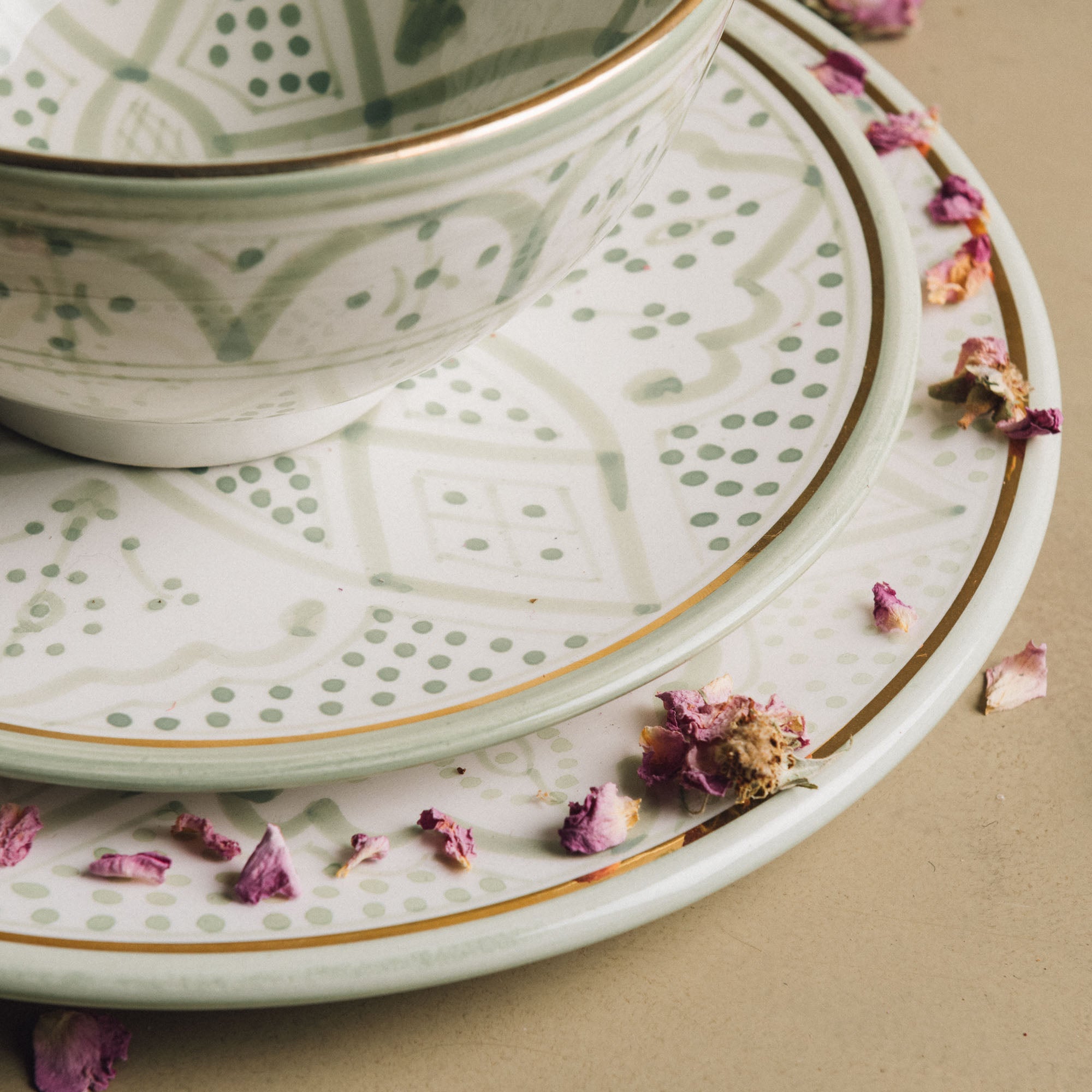 Fez Verdant Grace - Moroccan Dinnerware Set Adorned with 12 Carat Gold Accents - Benisouk