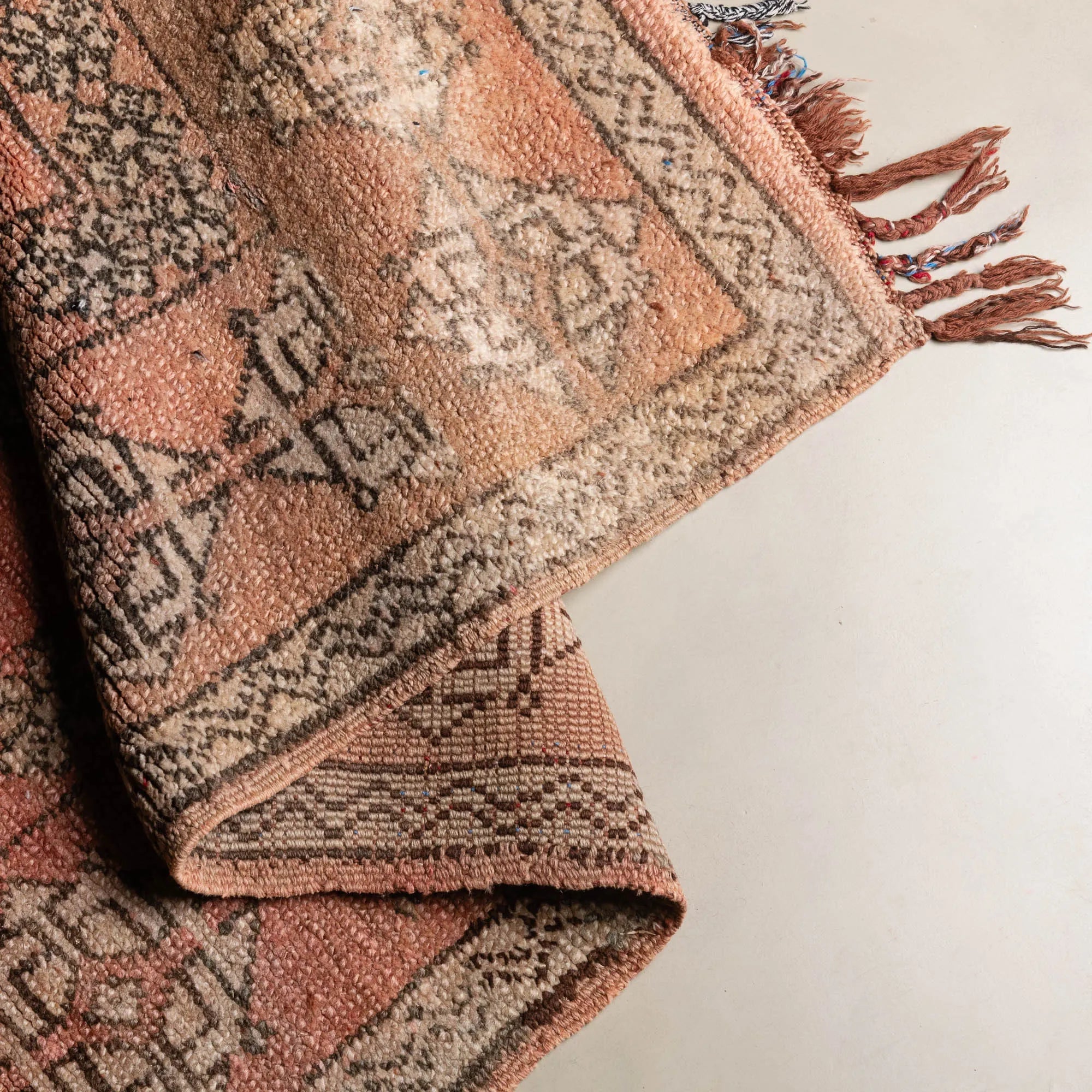 Fidda - vintage boujad rug - Benisouk