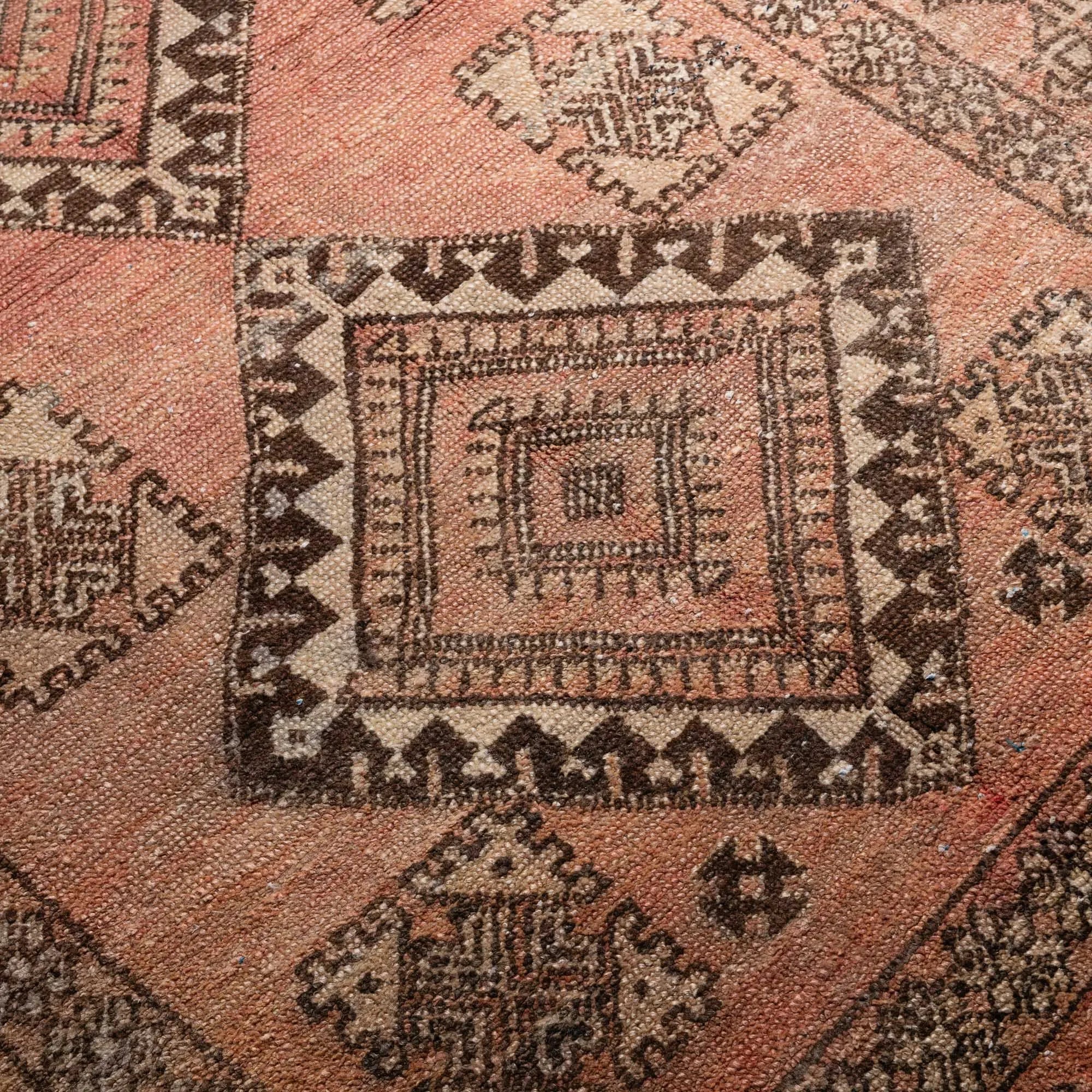 Fidda - vintage boujad rug - Benisouk