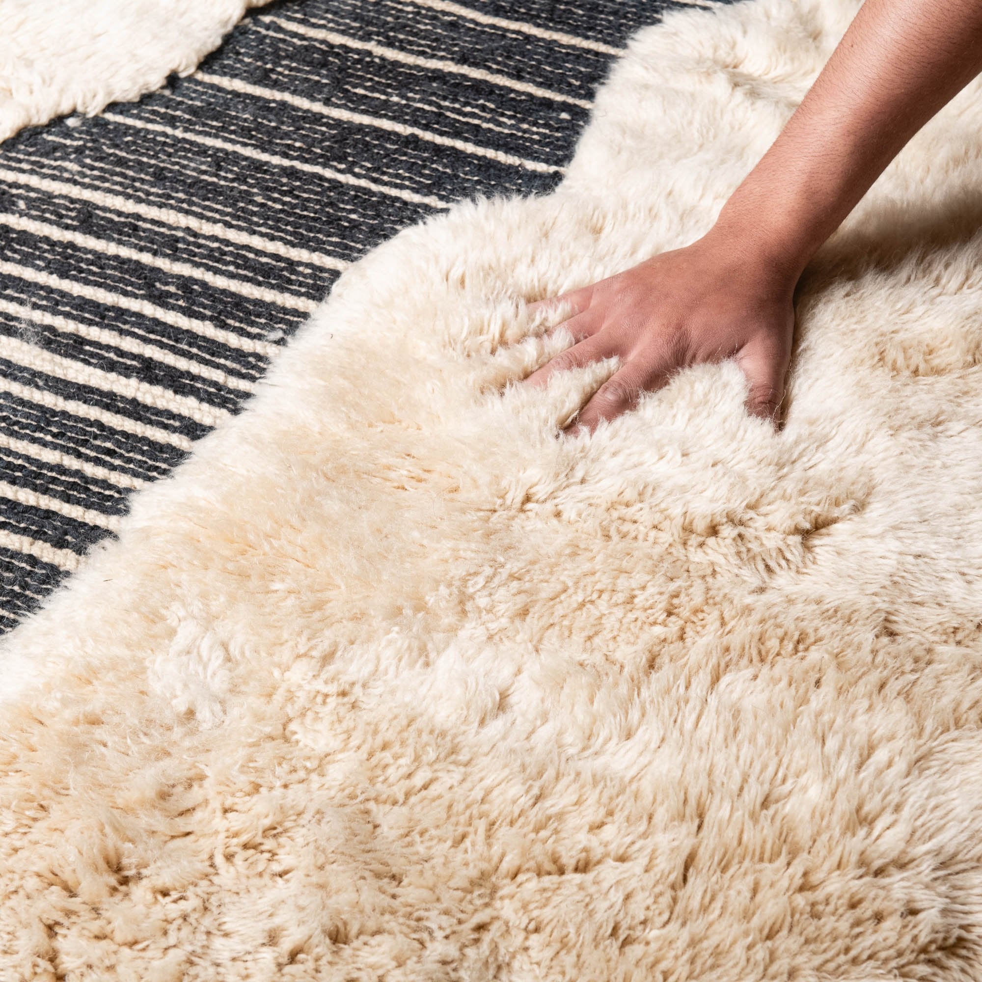 Glitch - Luxury Shag Moroccan Rug - Benisouk