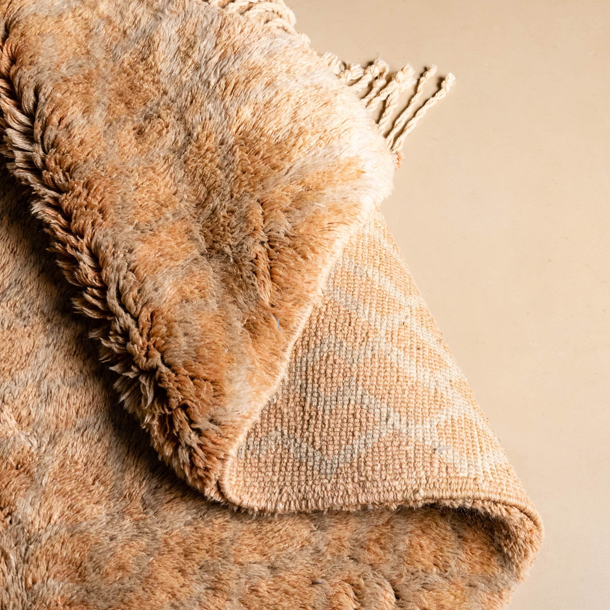 Golden Hush - Luxury Shag Moroccan Rug - Benisouk