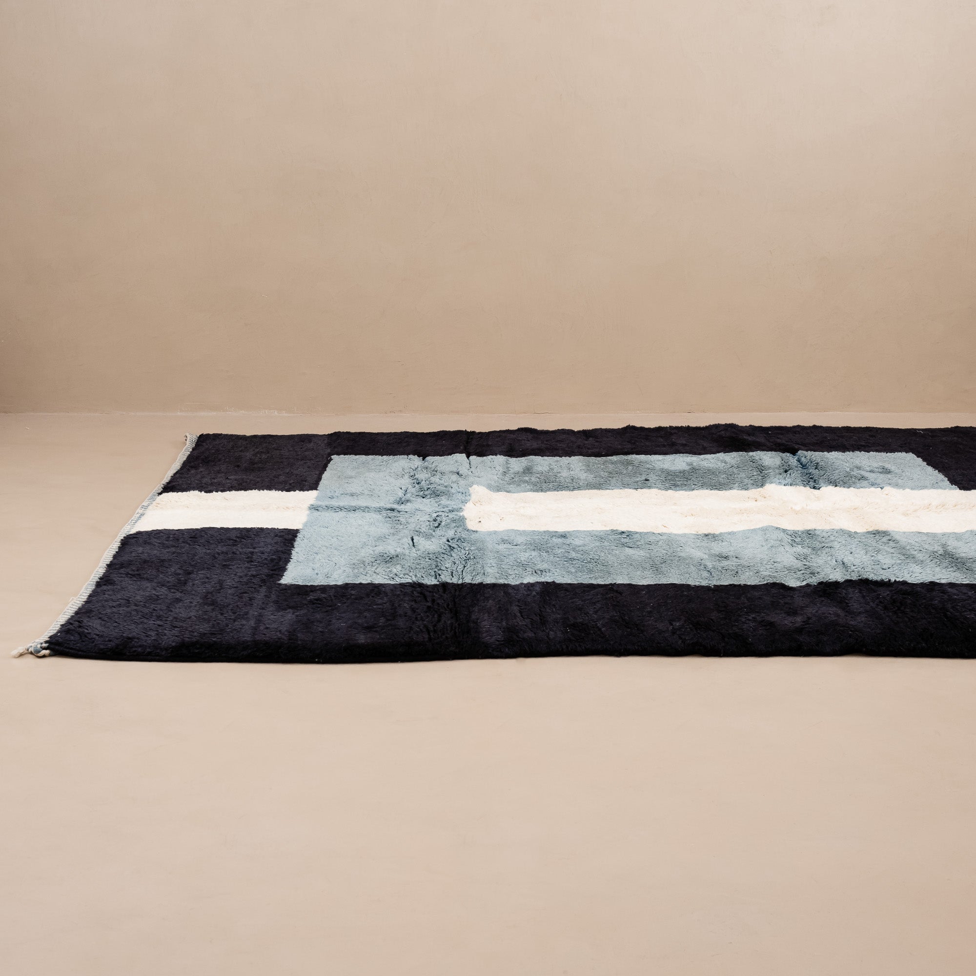 Grande Arche - Luxury Shag Moroccan Rug - Benisouk