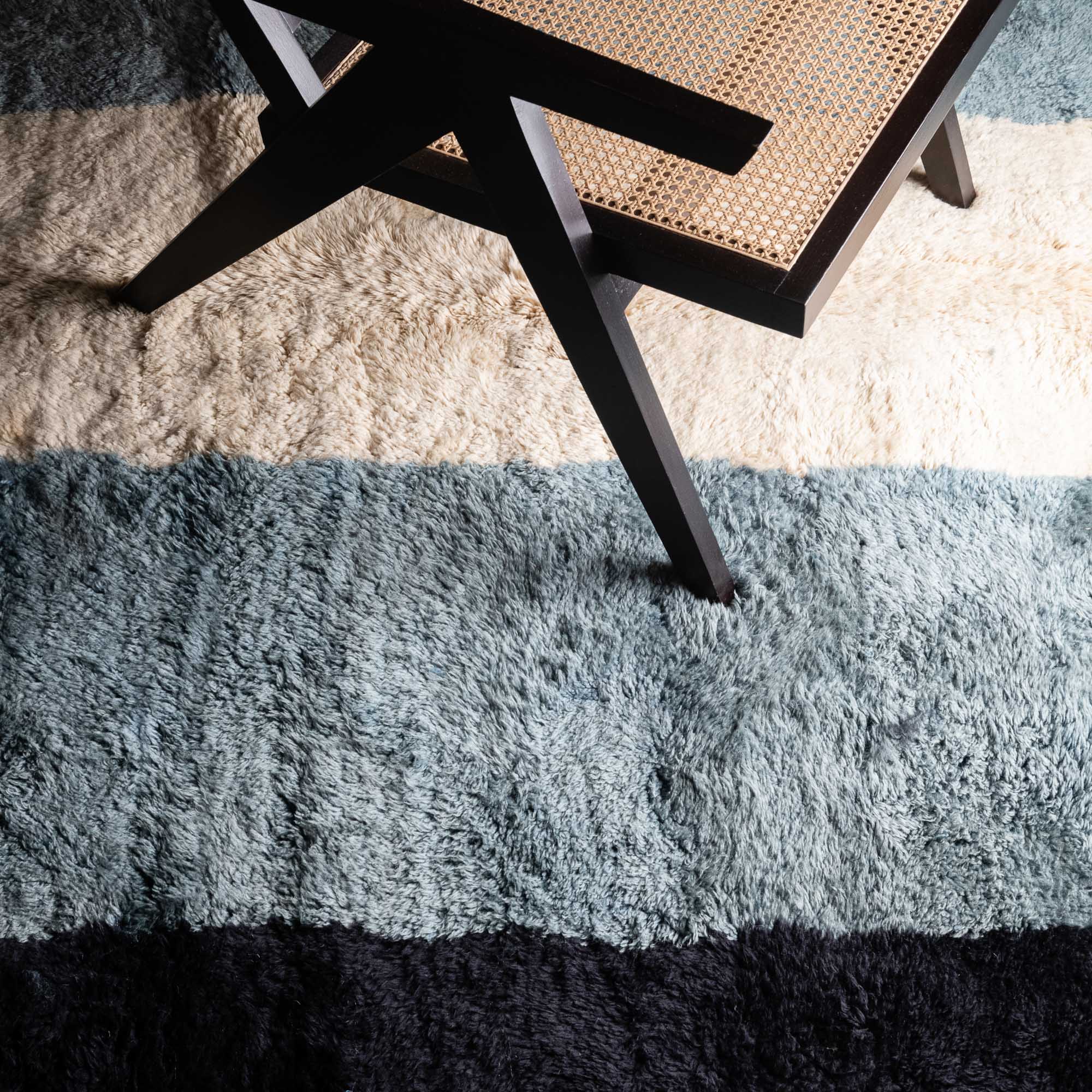 Grande Arche - Luxury Shag Moroccan Rug - Benisouk