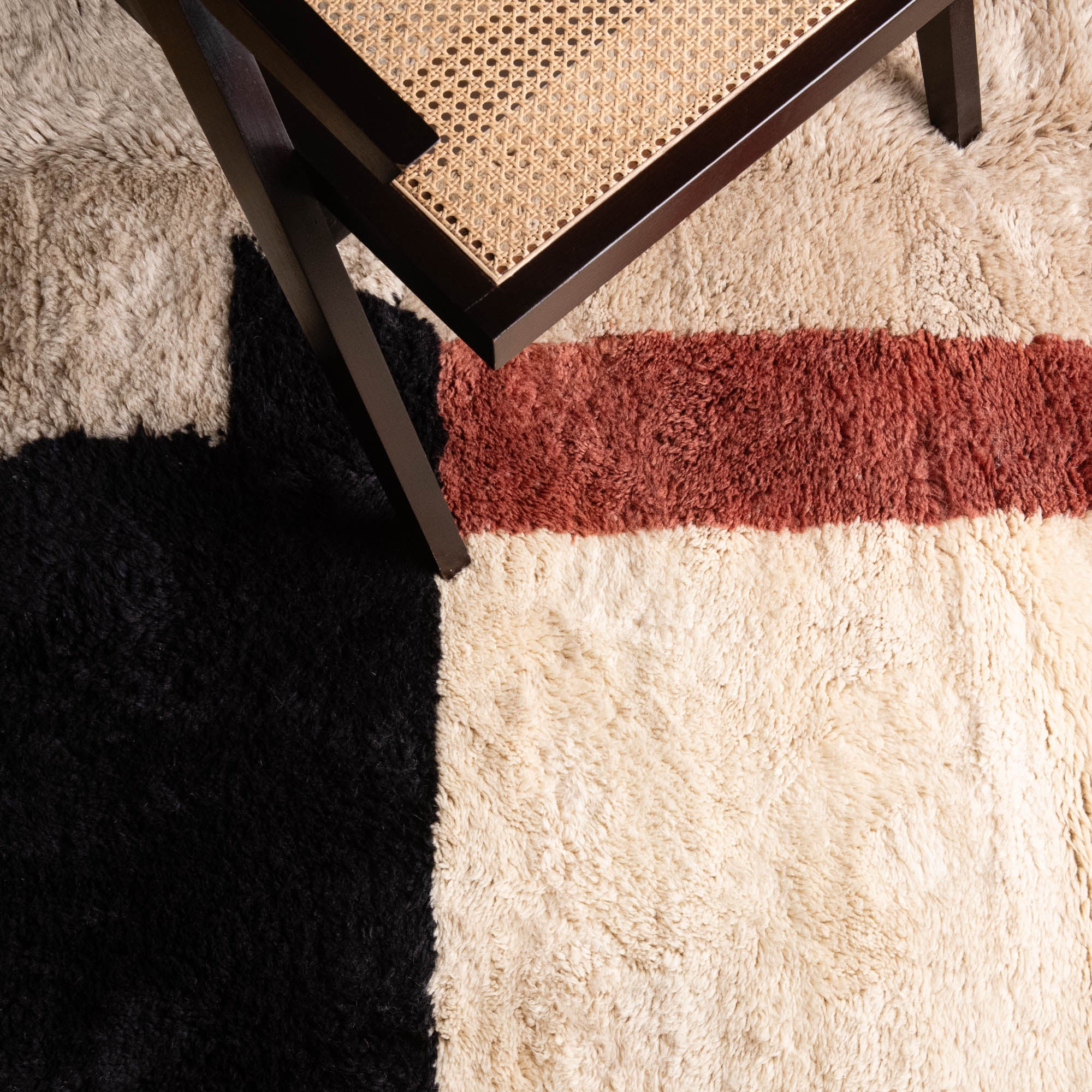 Gzoula - Luxury Shag Moroccan Rug - Benisouk