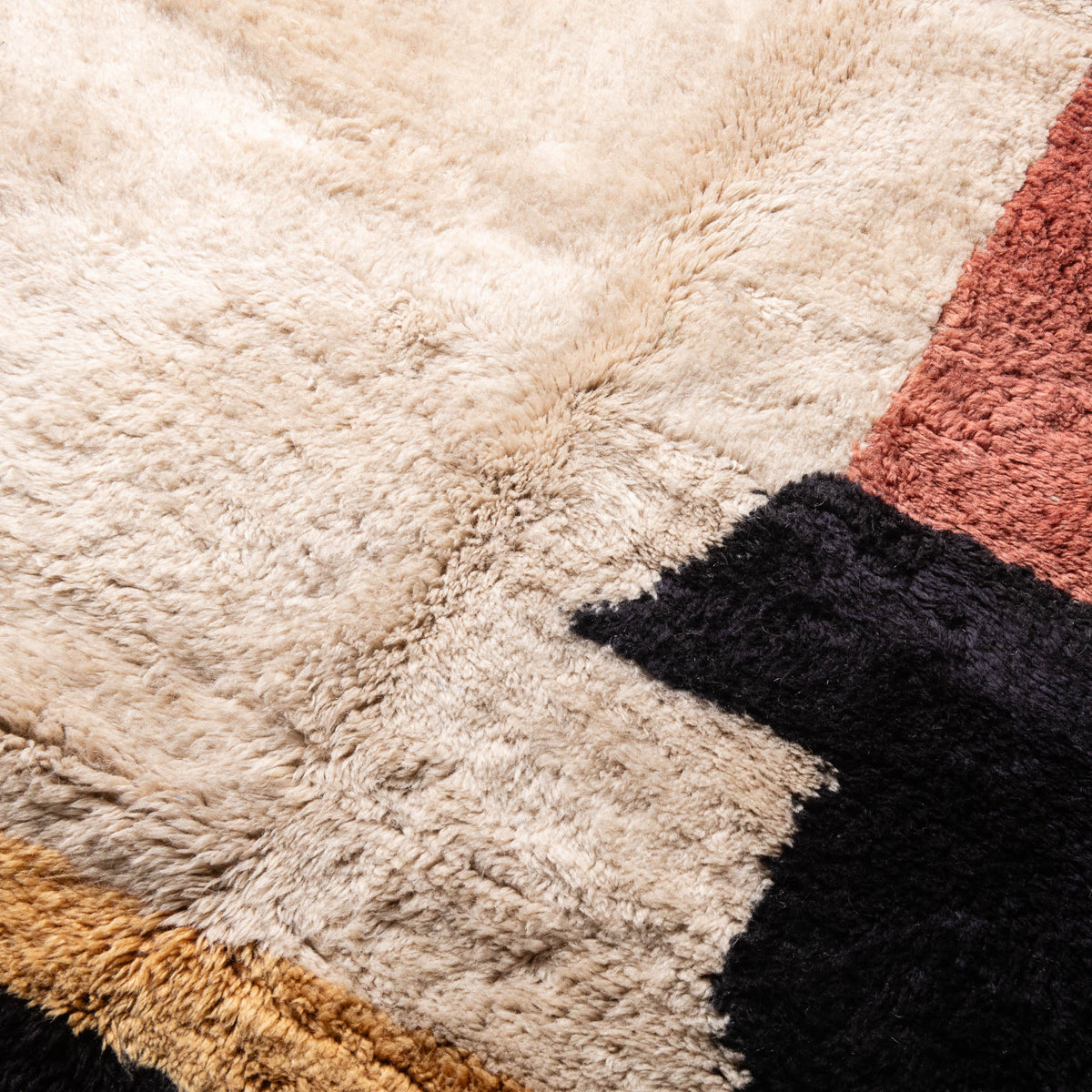Gzoula - Luxury Shag Moroccan Rug - Benisouk