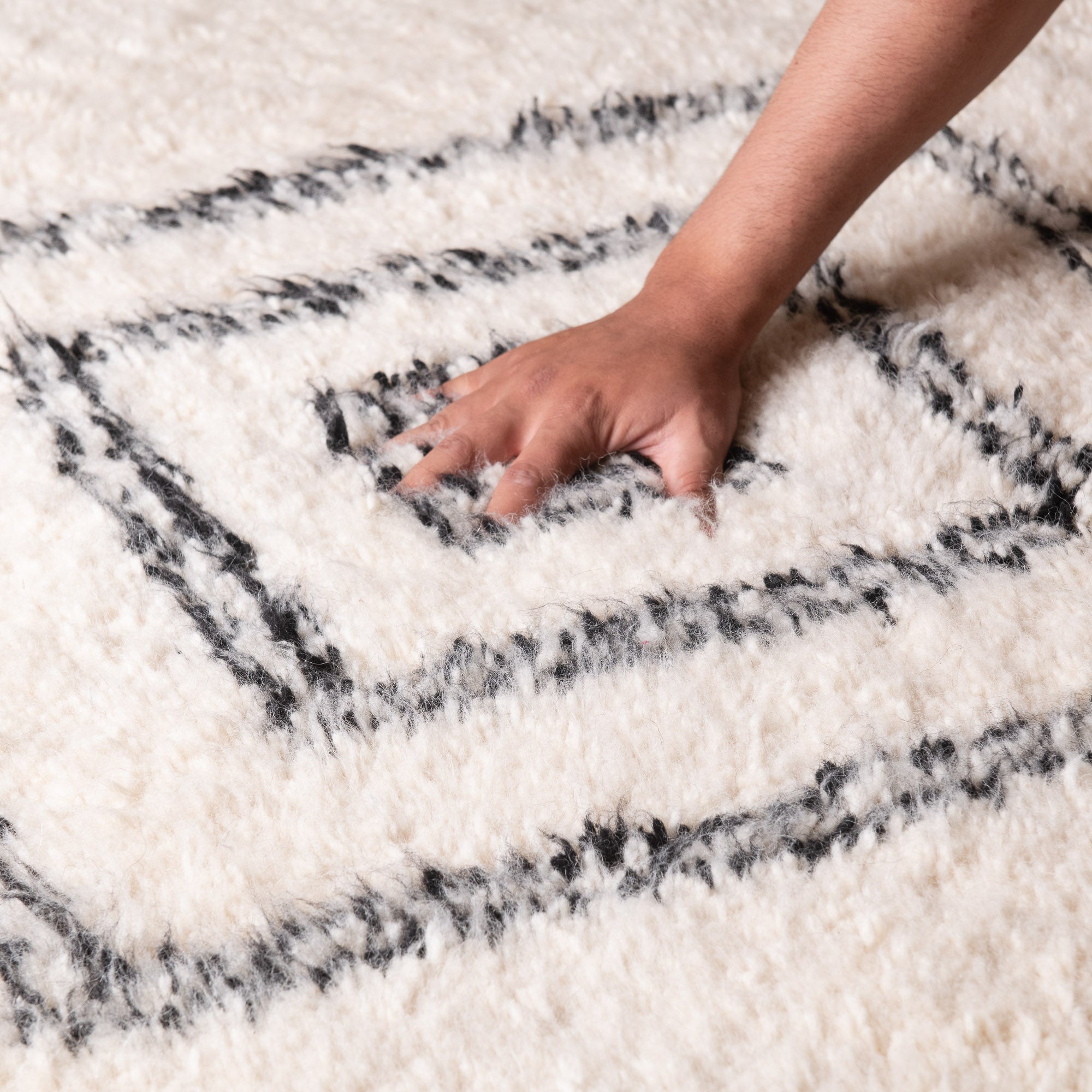 Hajar - Shag Moroccan rug - Benisouk