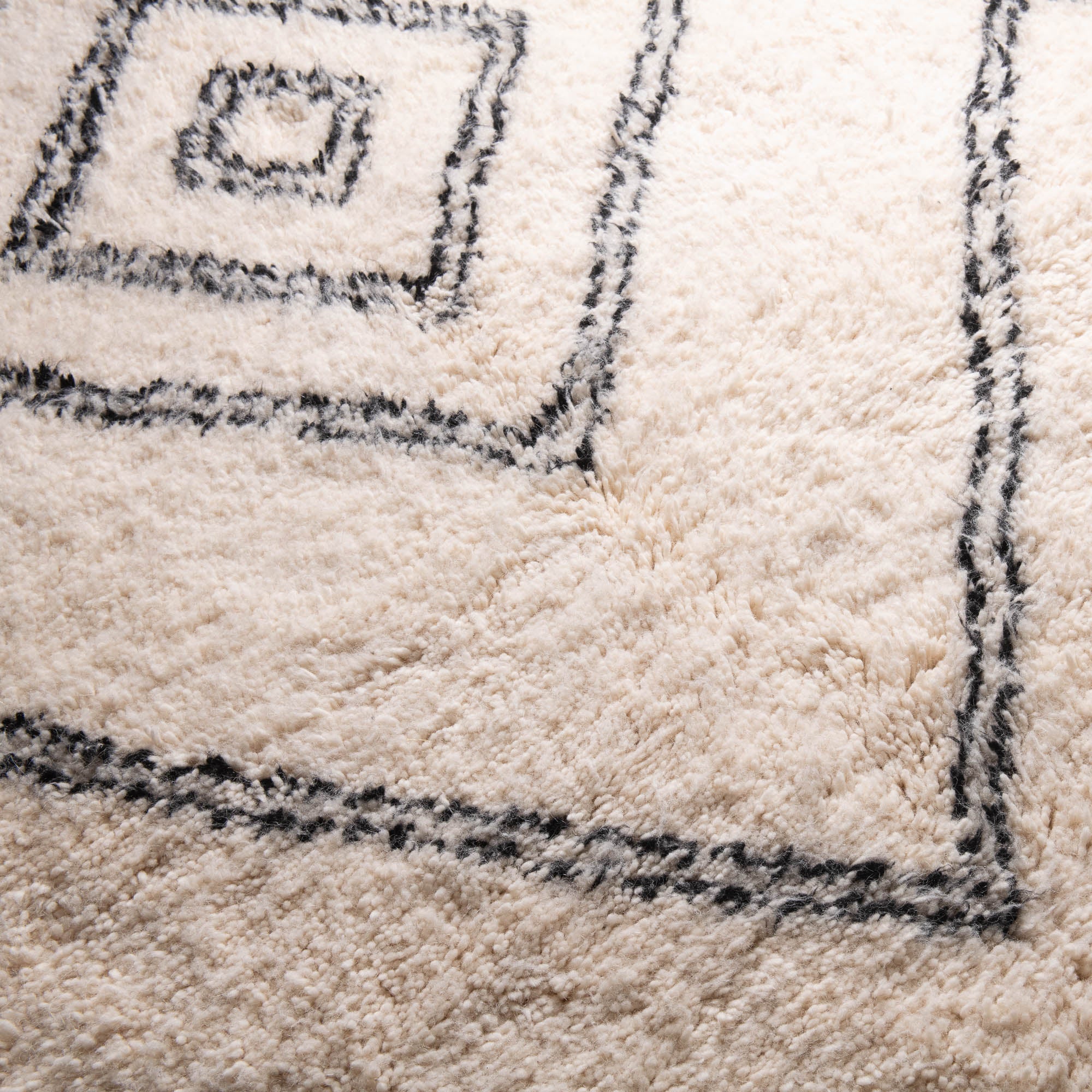 Hajar - Shag Moroccan rug - Benisouk