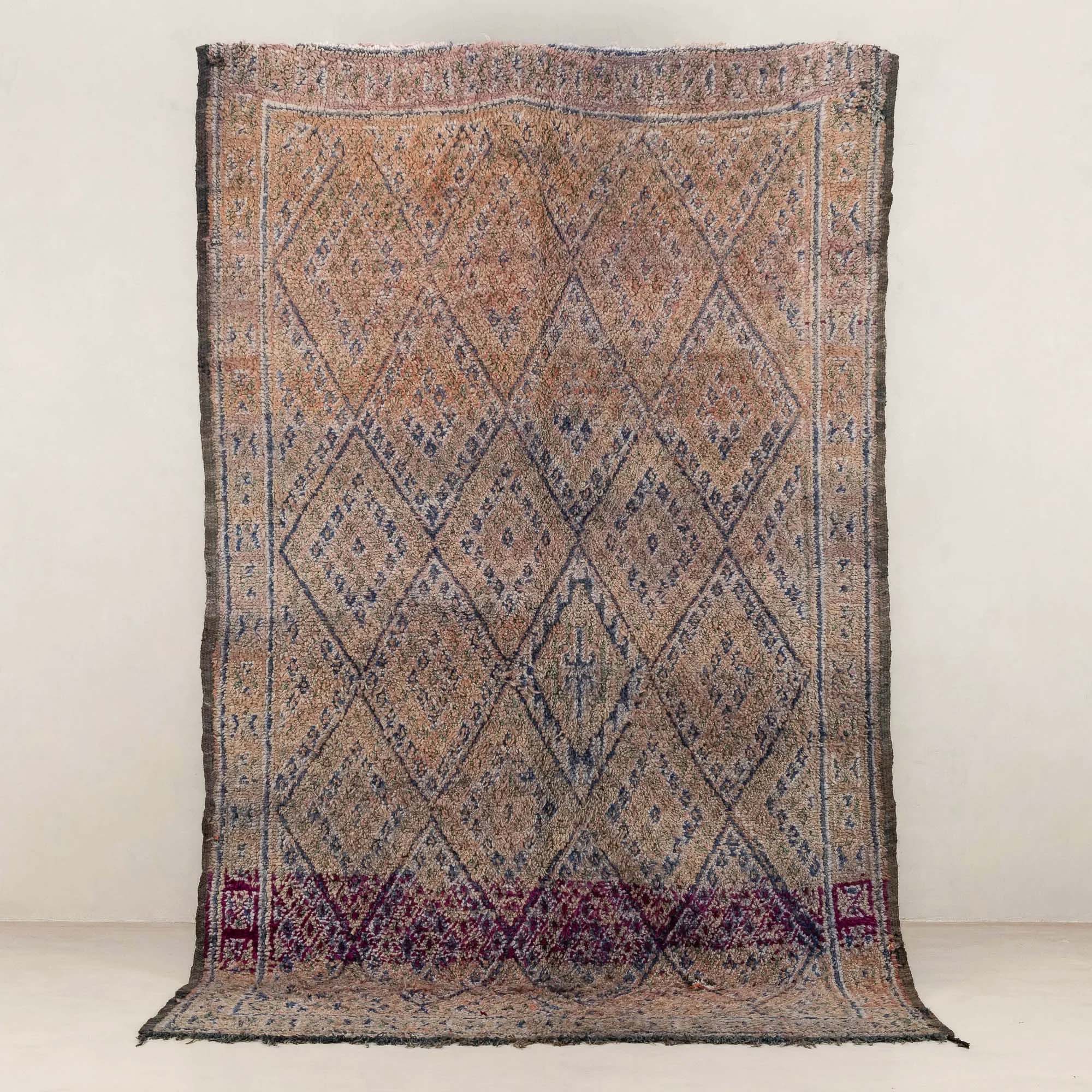 Halimah - vintage beni mguild rug
