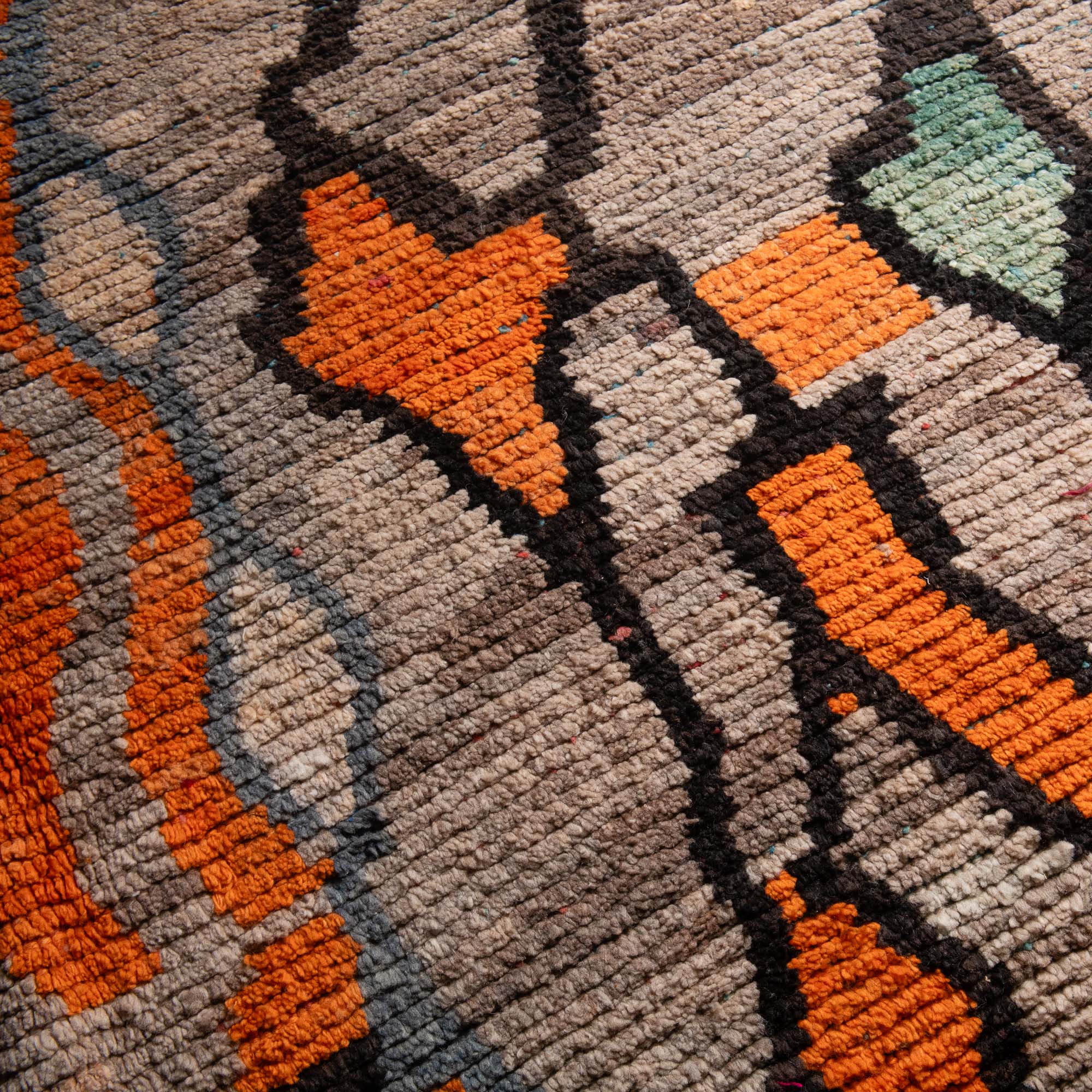 Hassnae - vintage boujad rug - Benisouk