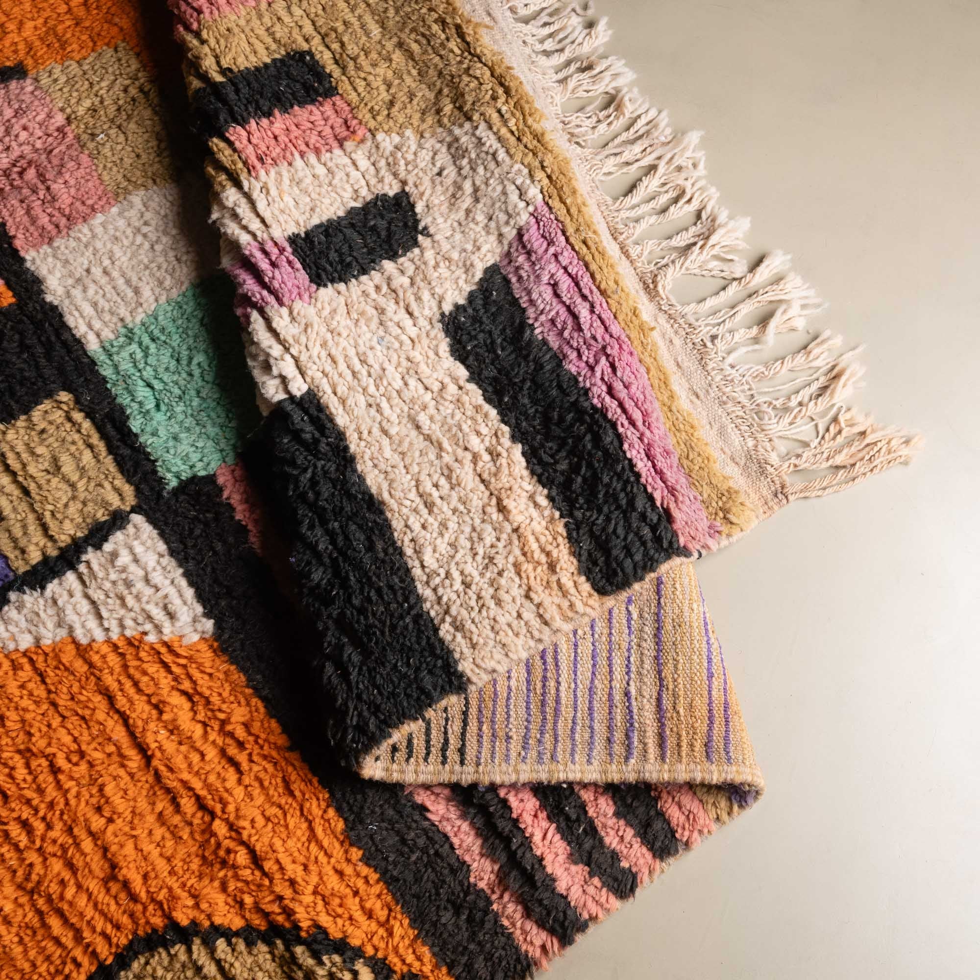 Housnia - vintage boujad rug - Benisouk