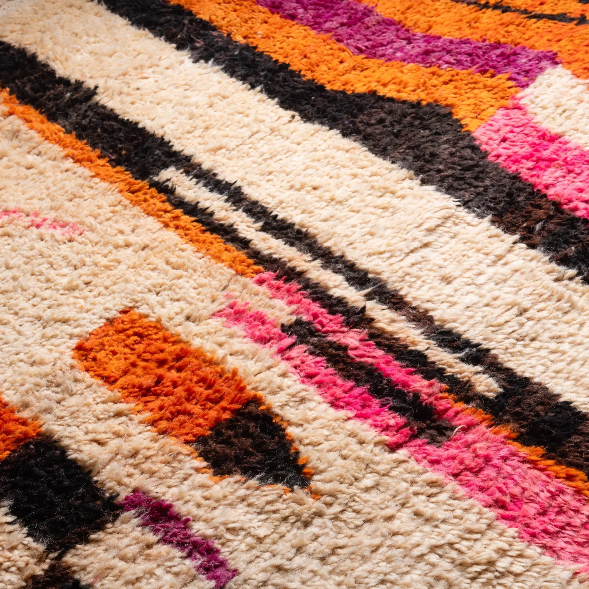 Houssam - vintage boujad rug - Benisouk