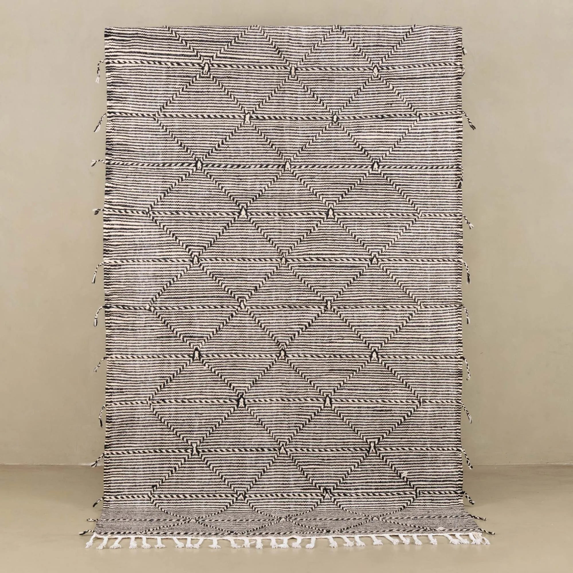 Idriss - taznakht kilim rug - Benisouk