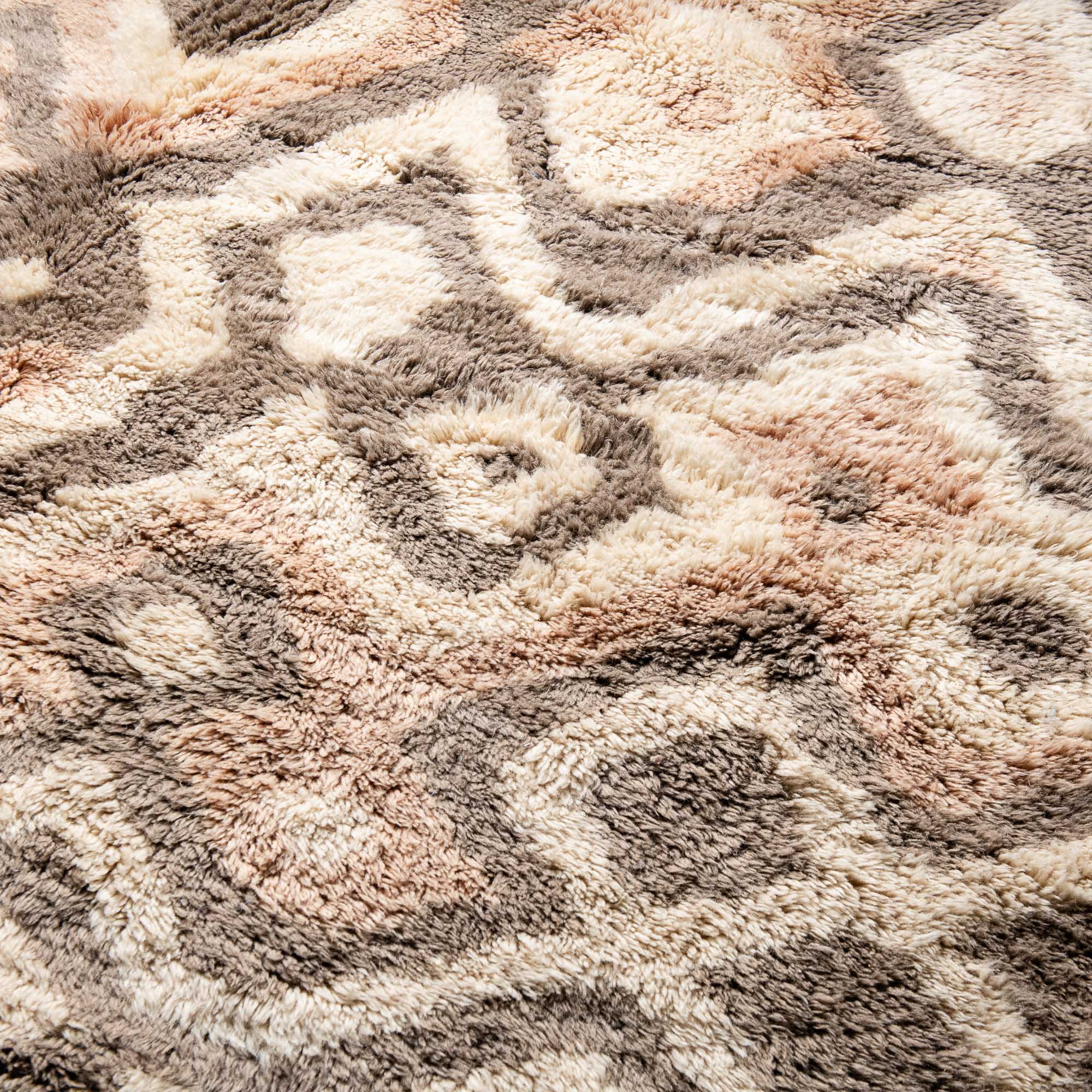 Infinite Dream - Luxury Shag Moroccan Rug - Benisouk
