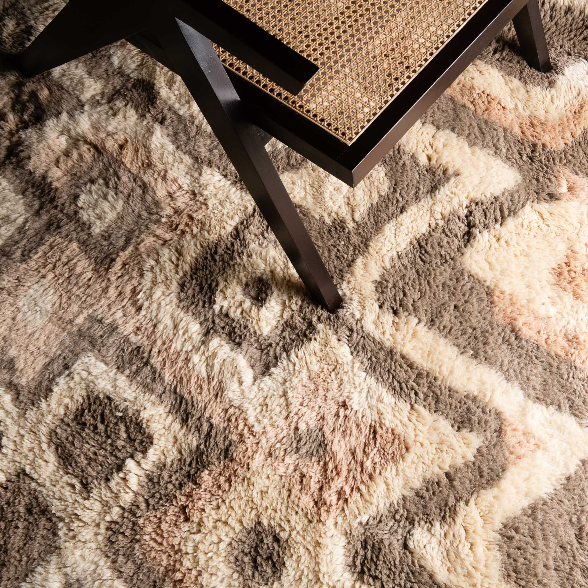 Infinite Dream - Luxury Shag Moroccan Rug - Benisouk