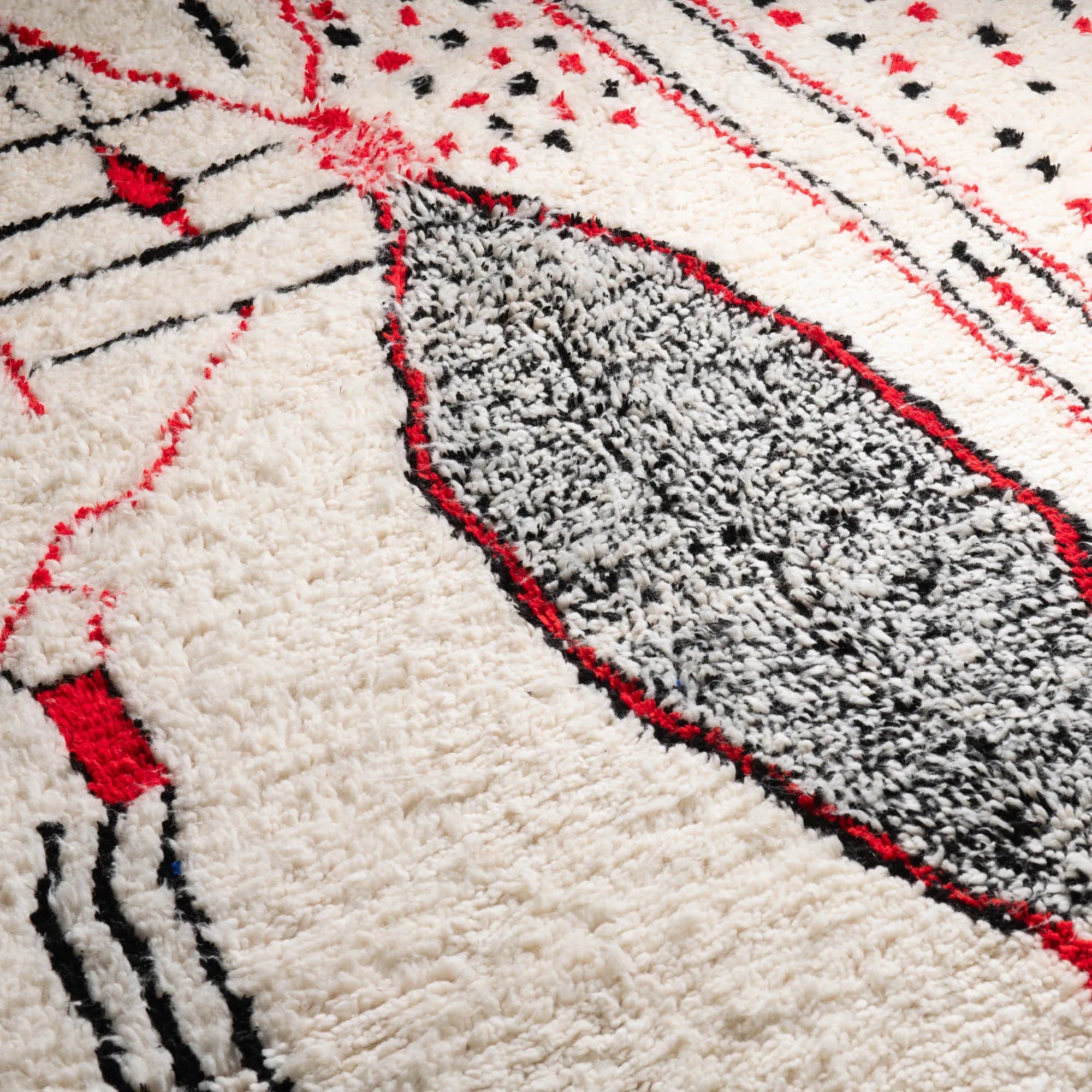 Issid - Shag Moroccan rug - Benisouk