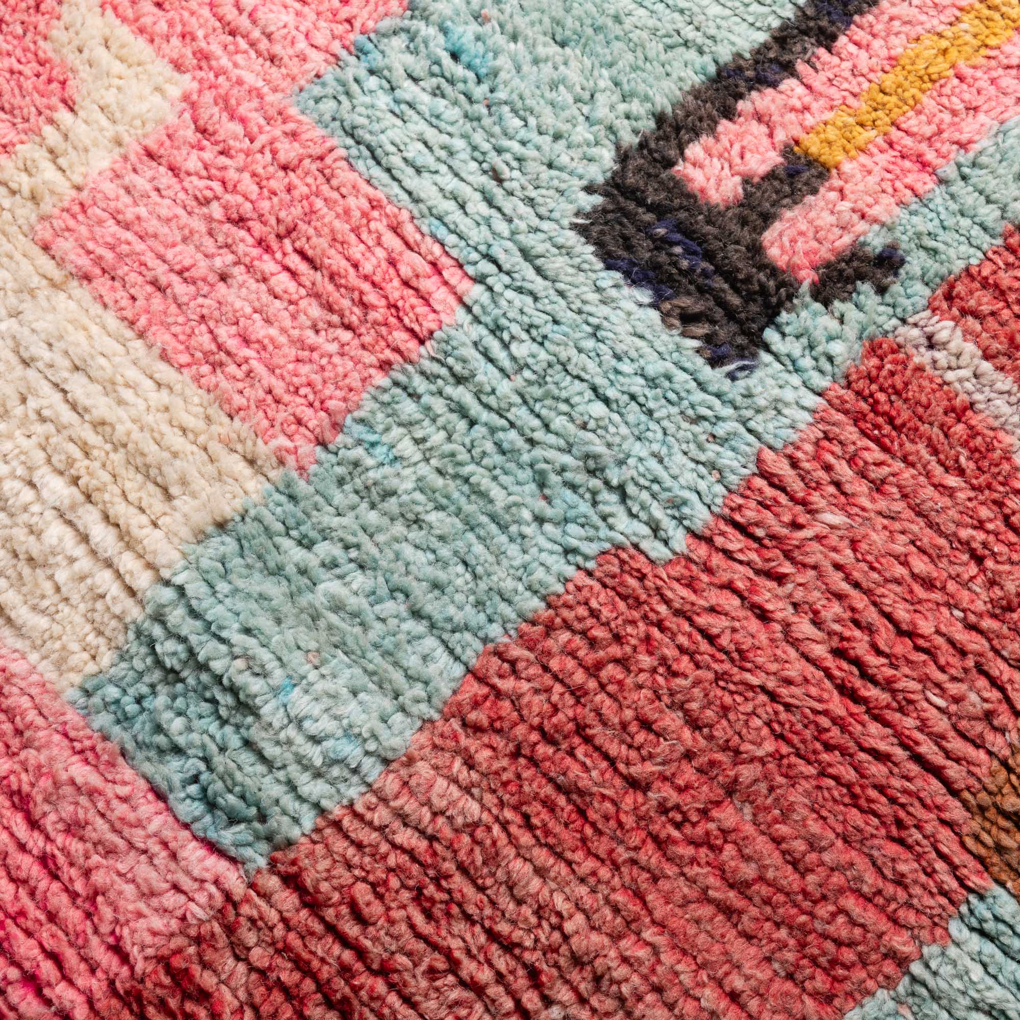 Jawdat - vintage boujad rug - Benisouk